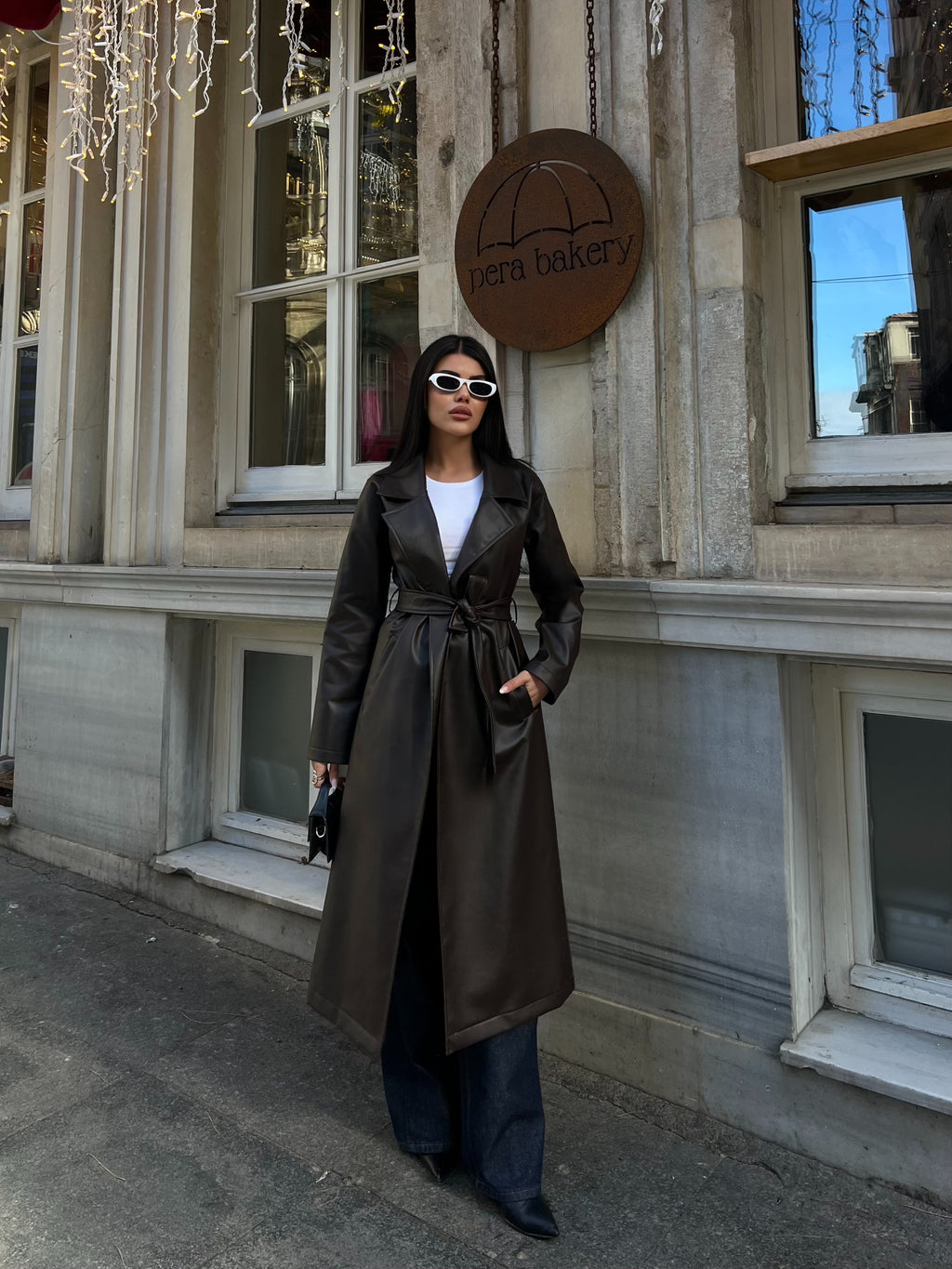 Кожен мантил