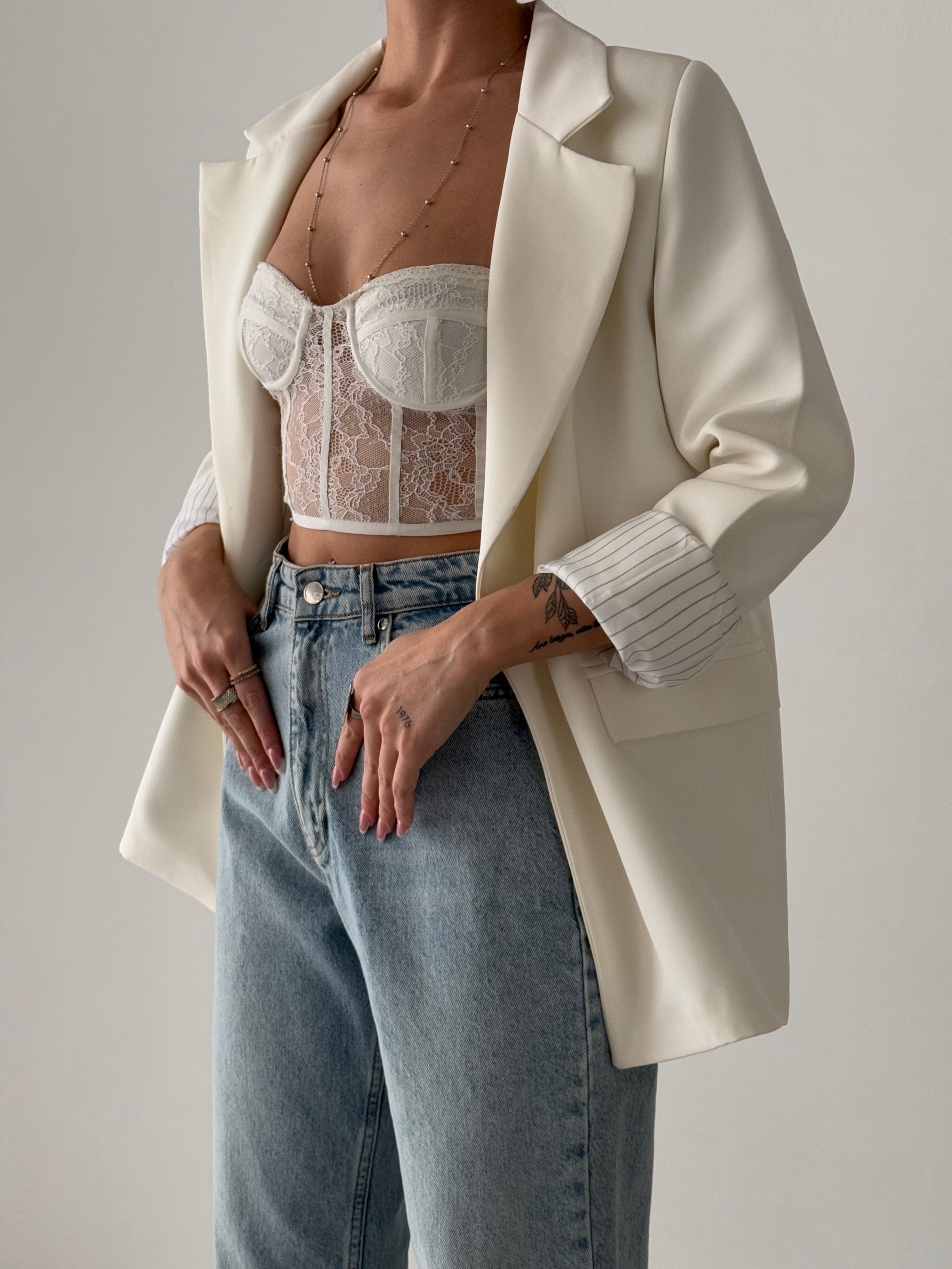 Сако Со Постава