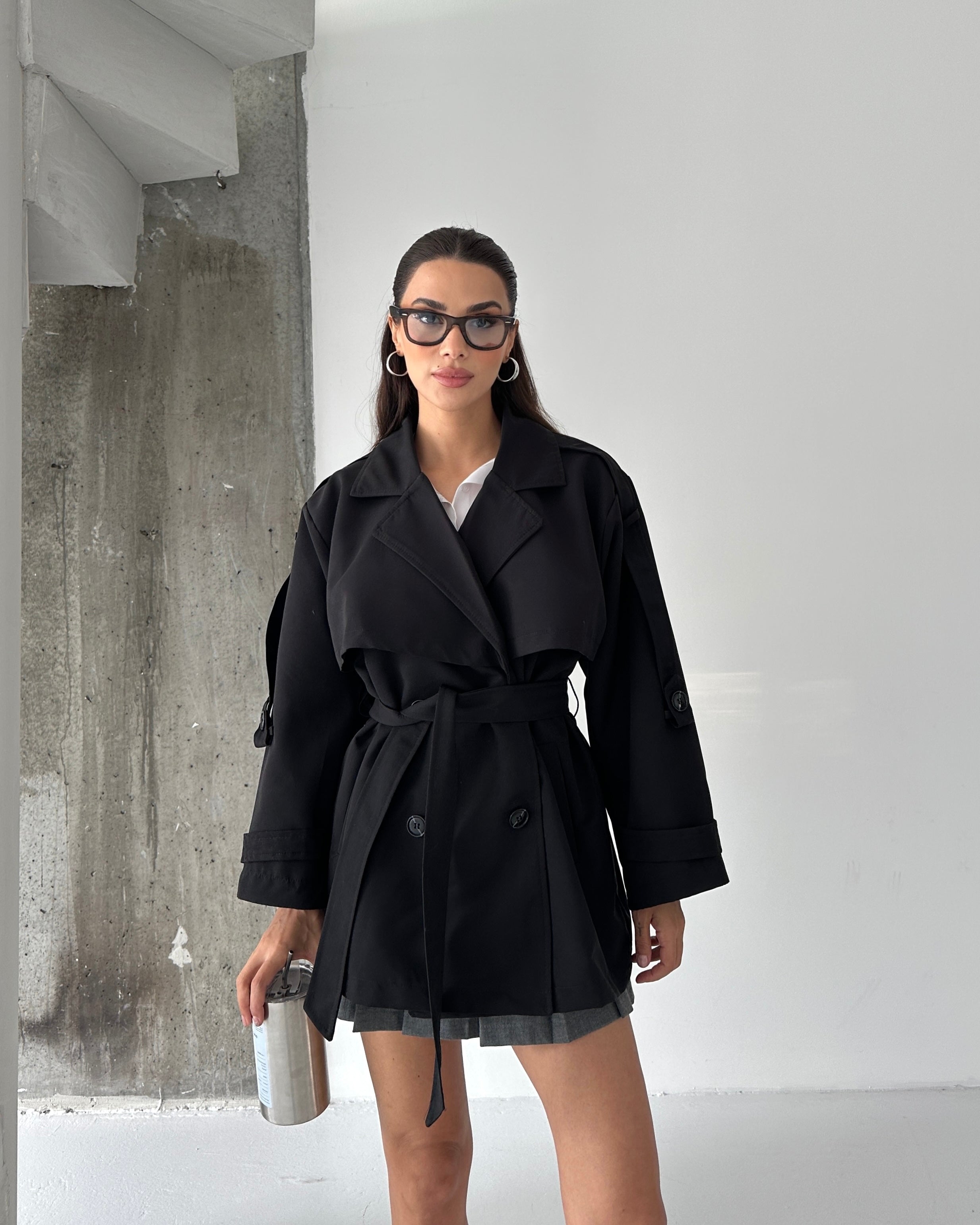 Мантил Со Постава