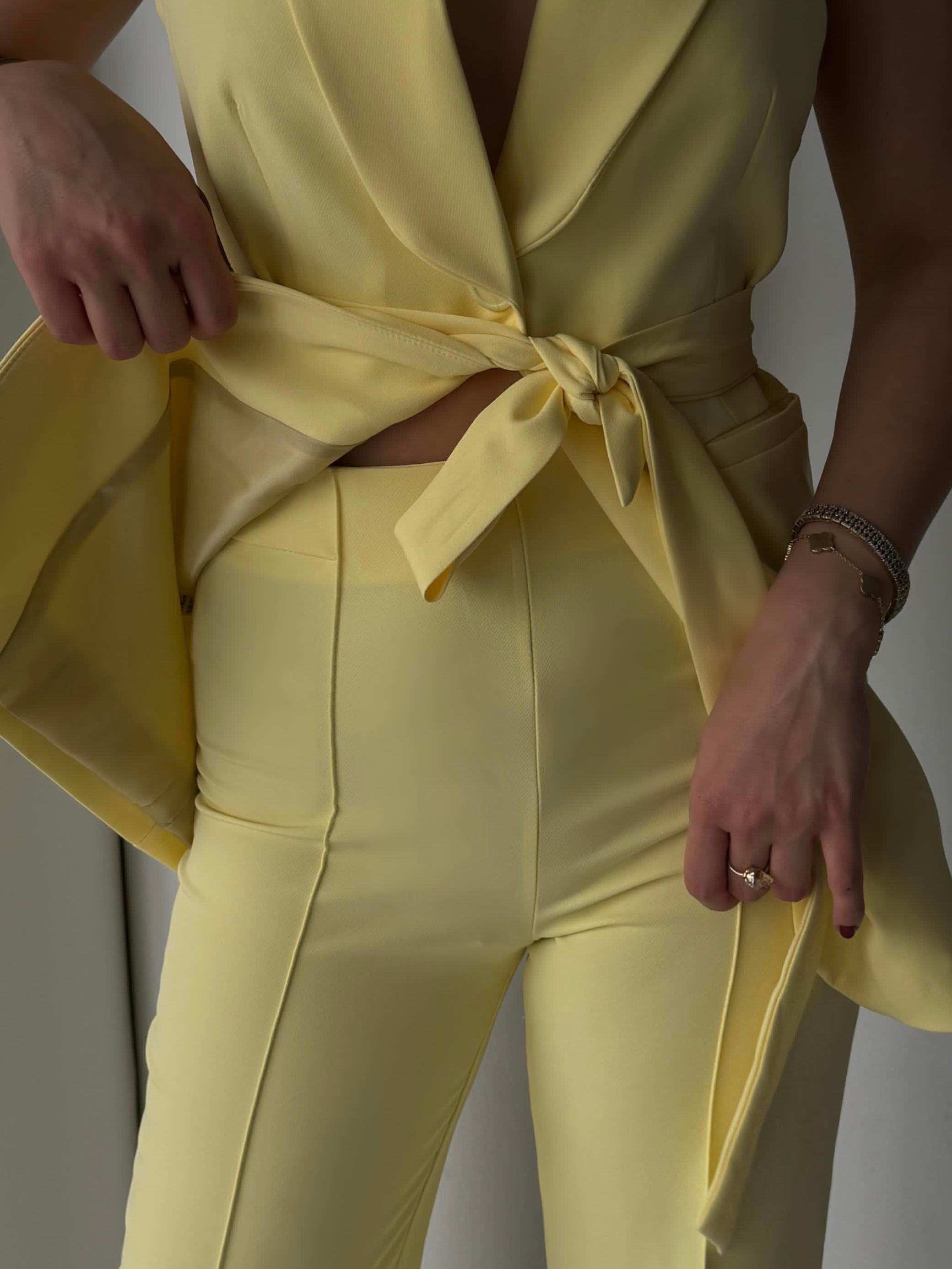 Елек Пантолони Со Врвка