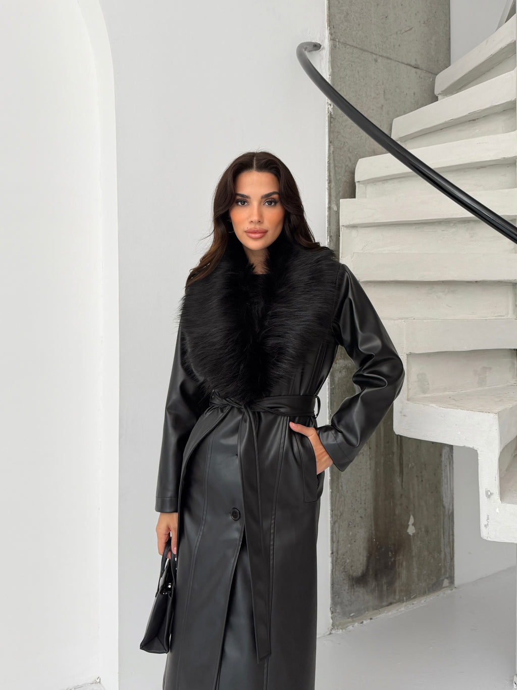 Премиум кожен мантил