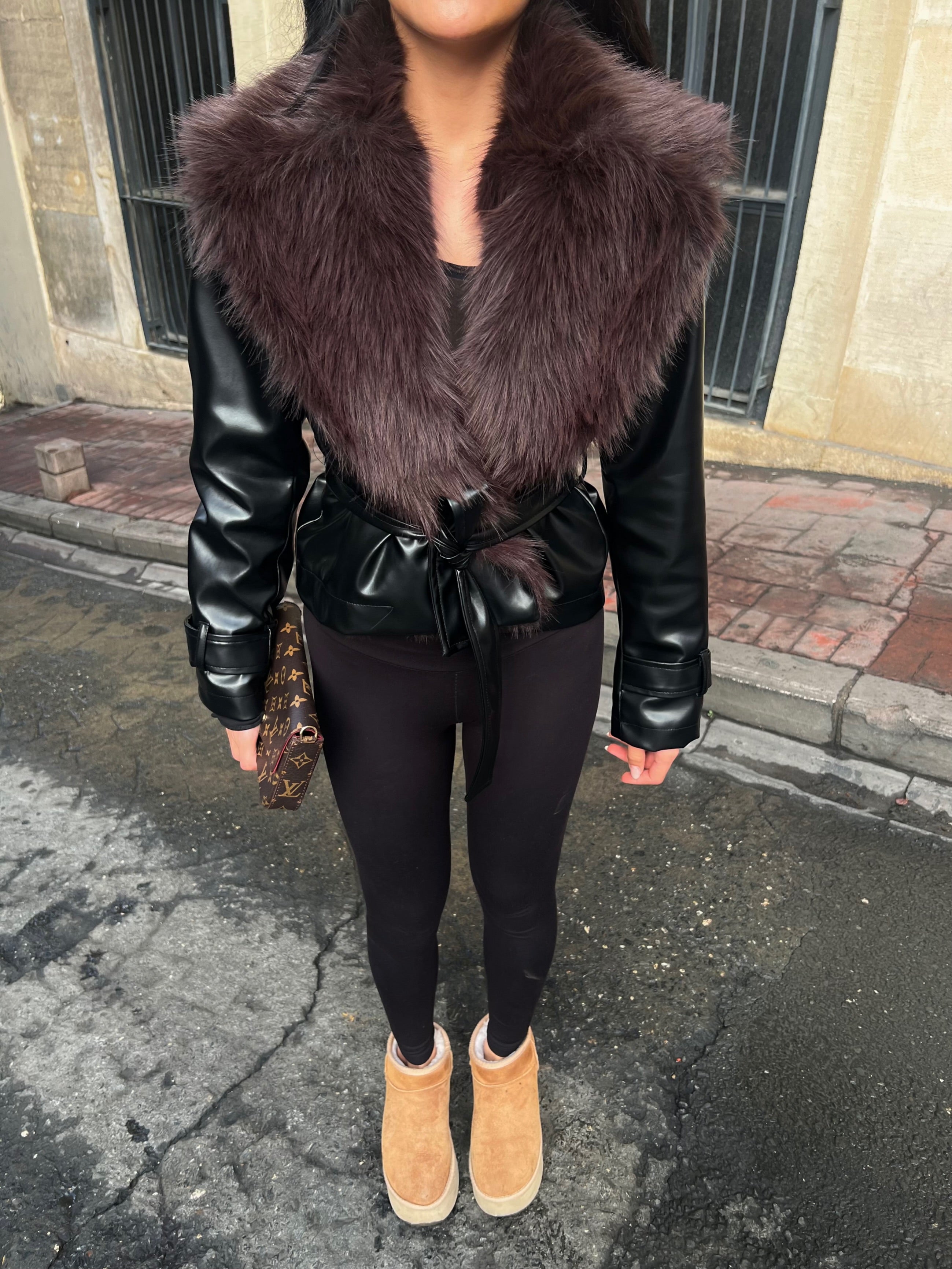 Кожна јакна крзно