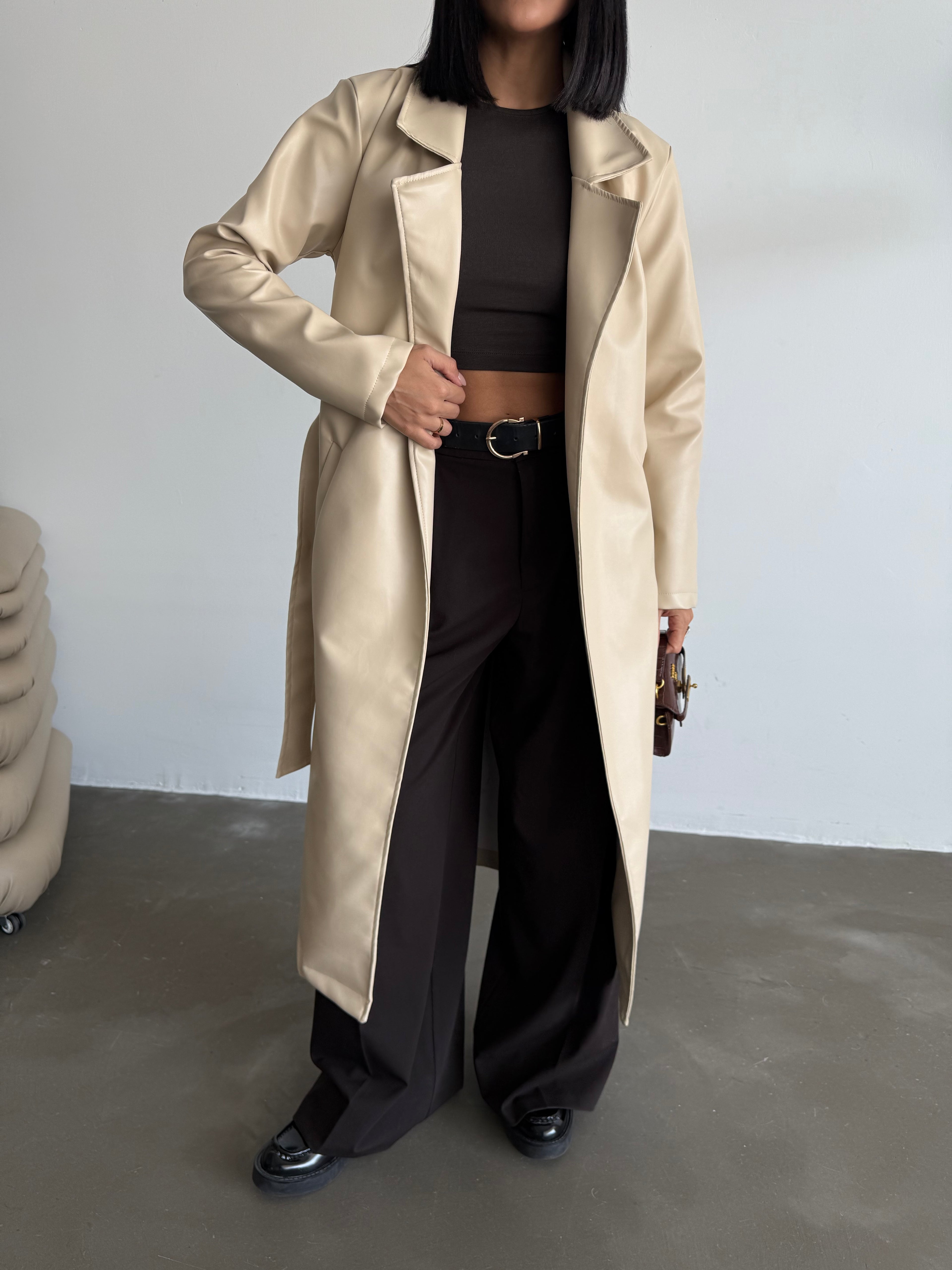 Кожен мантил