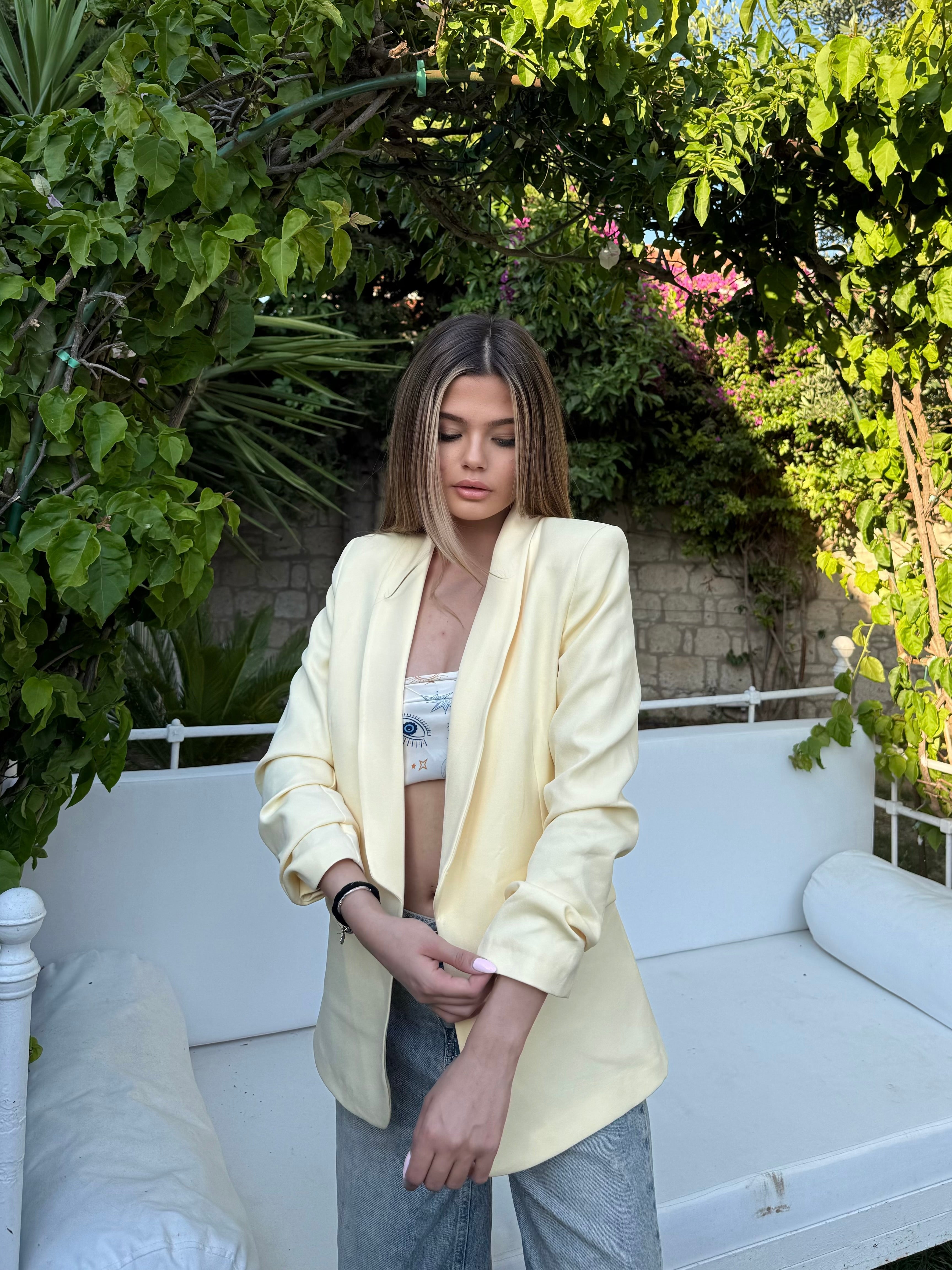 Сако Со Набрани Ракави