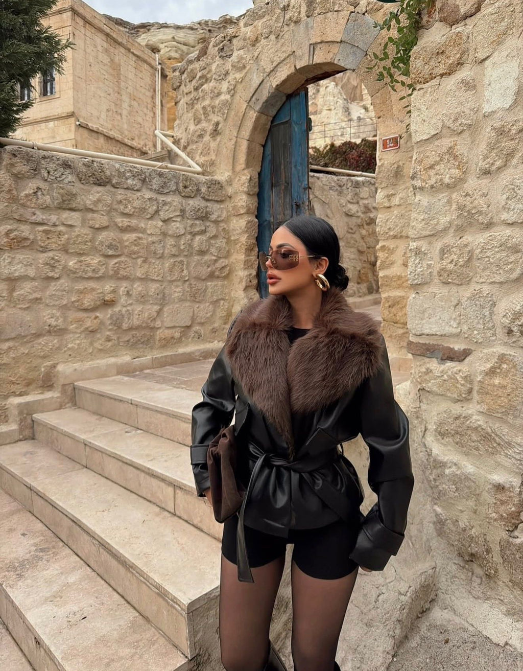 Кожна јакна крзно