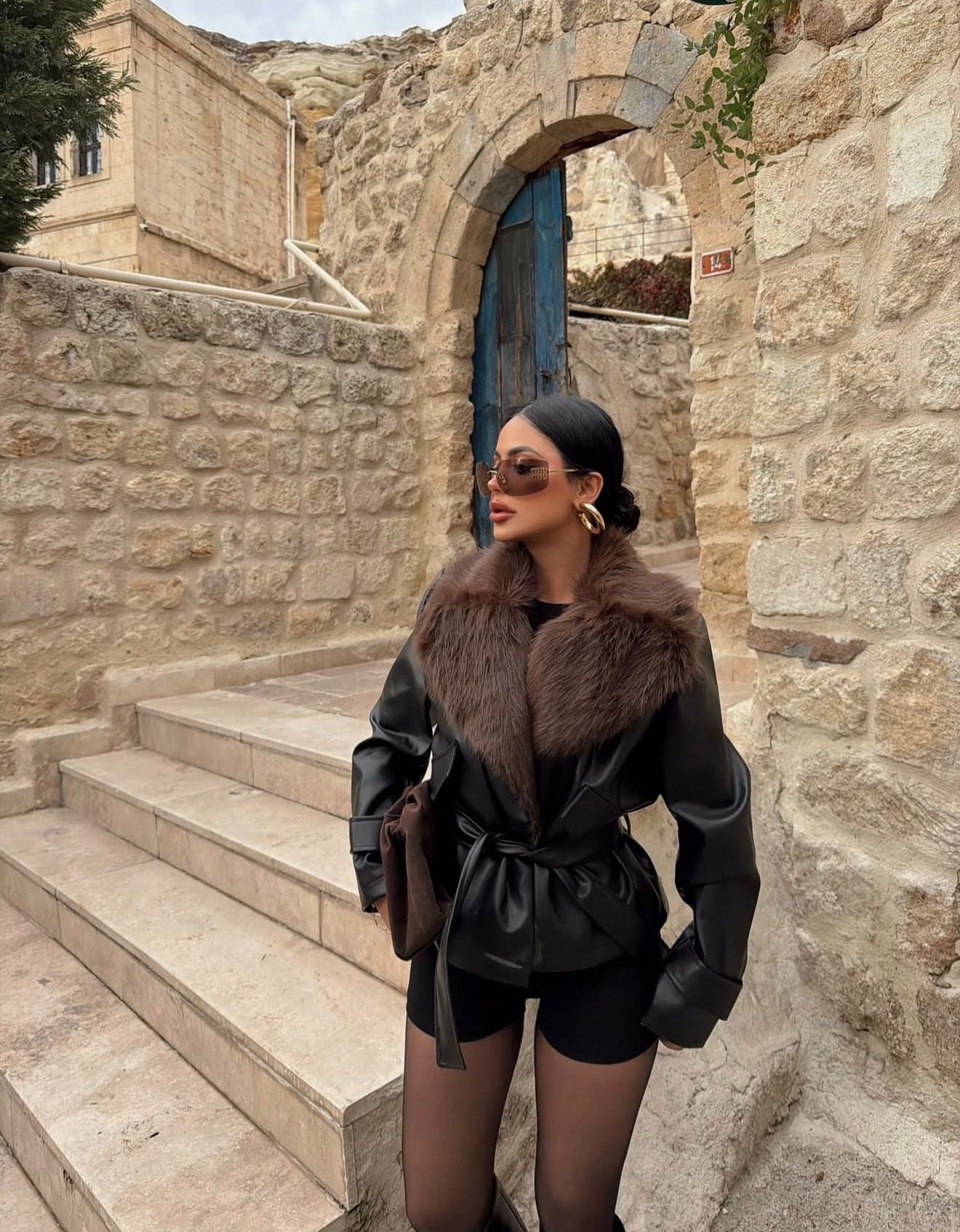 Кожна јакна крзно