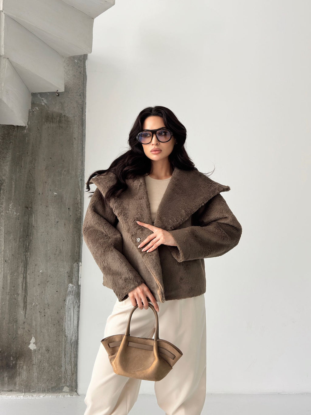 Елегантен бунда