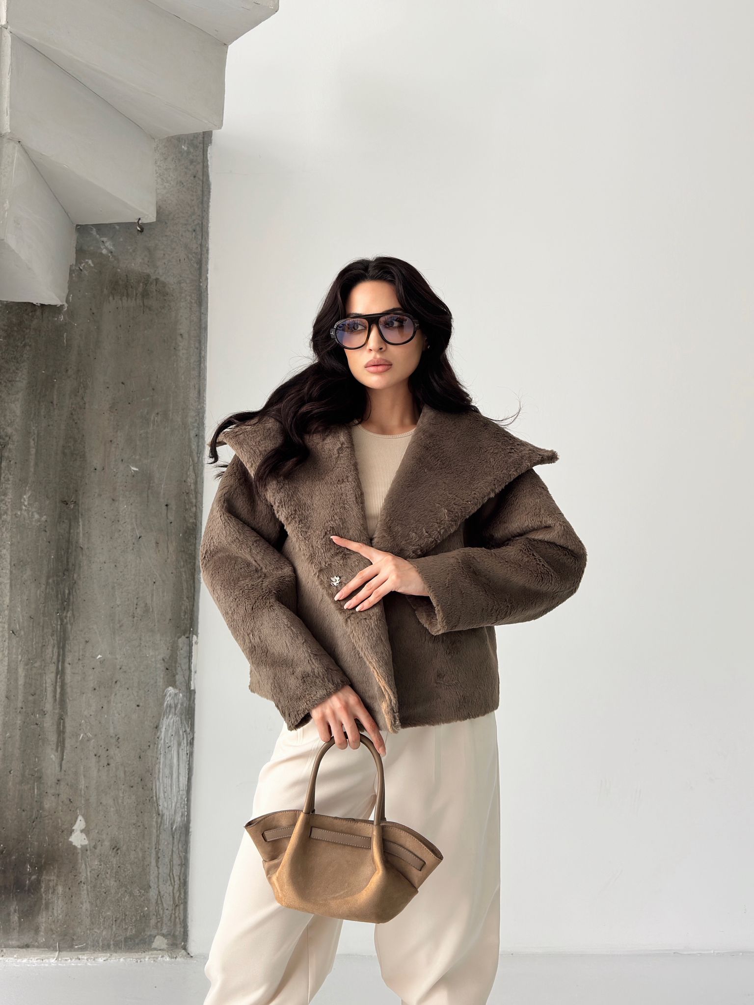 Елегантен бунда