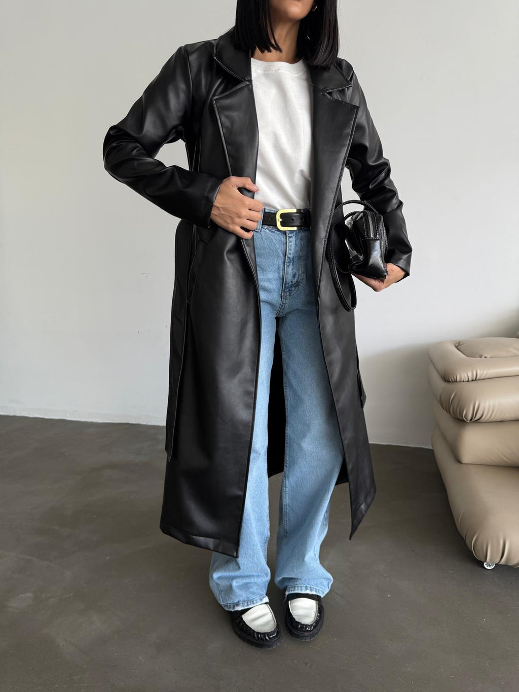 Кожен мантил