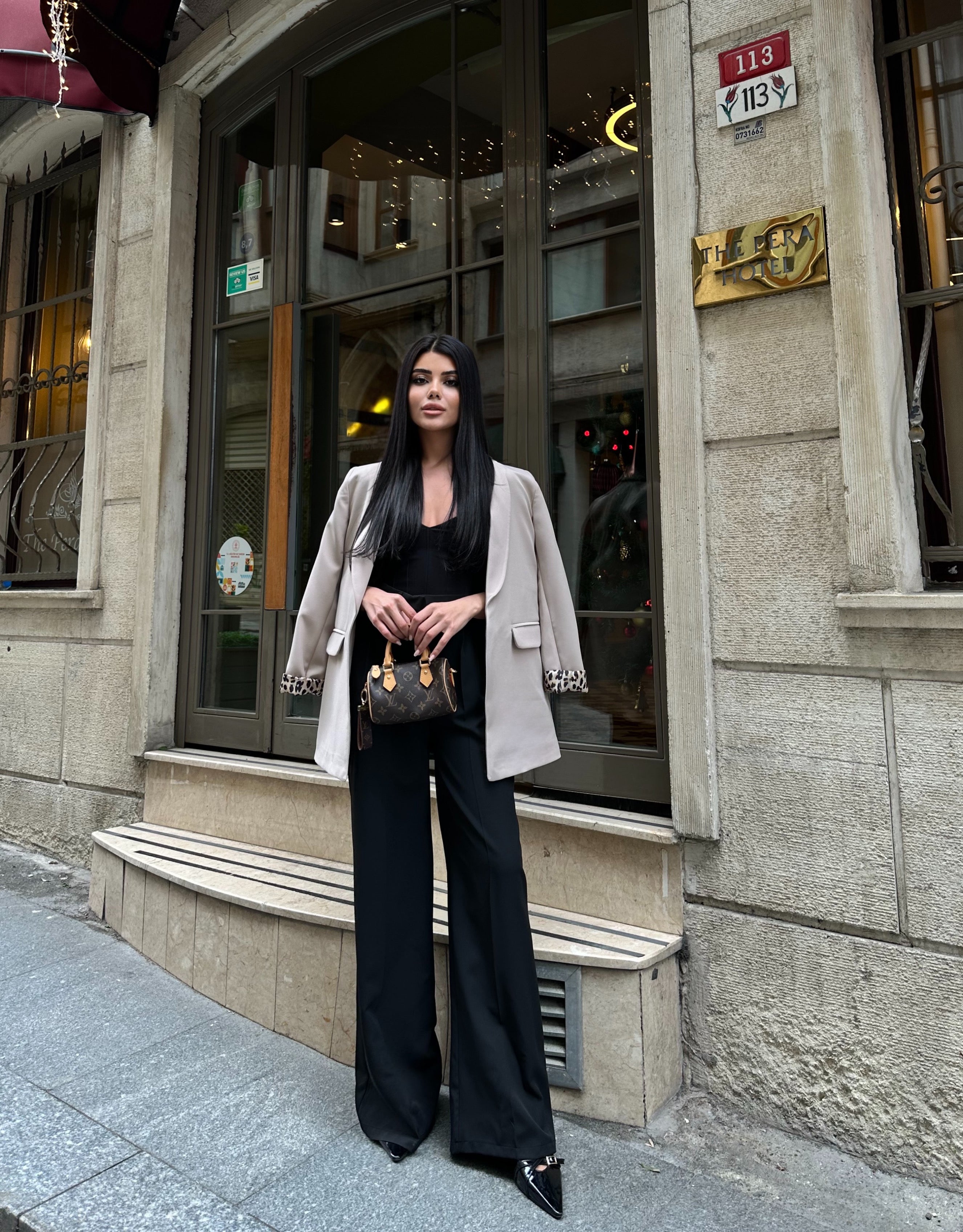 Сако со постава леопар