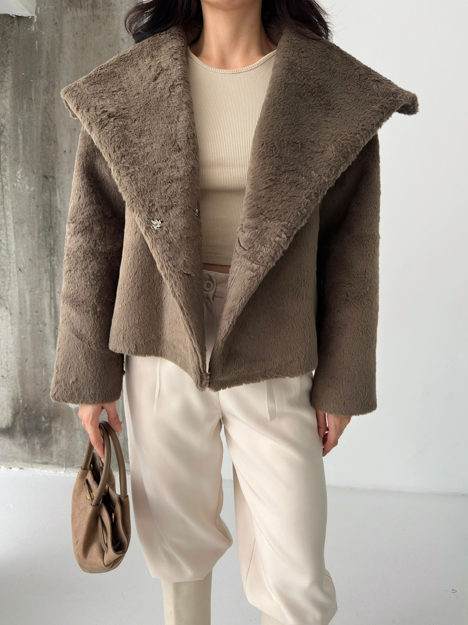 Елегантен бунда