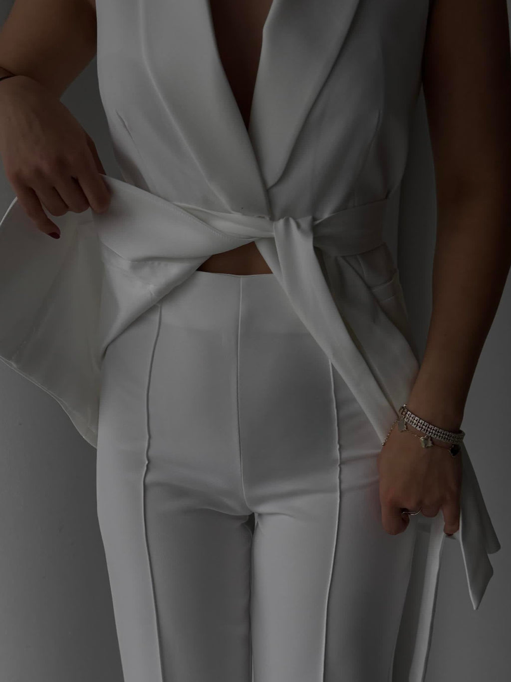 Елек Пантолони Со Врвка