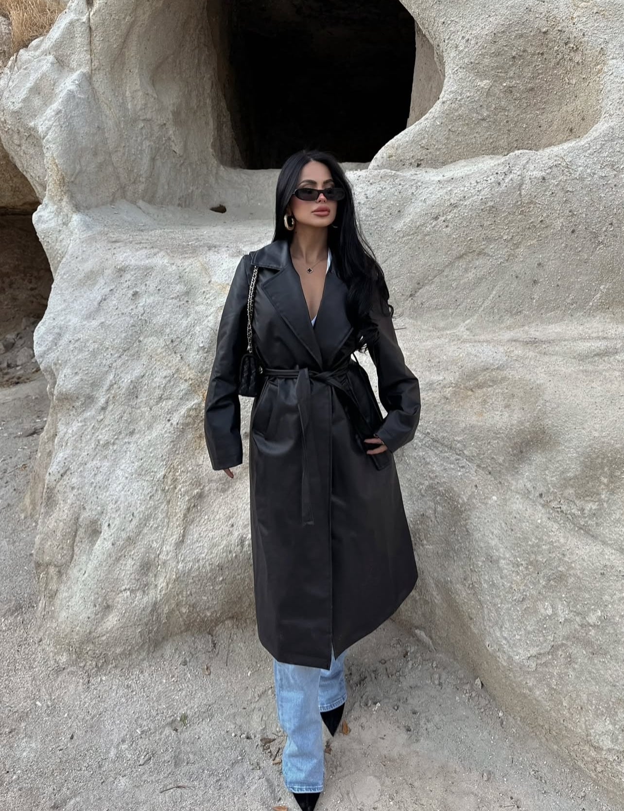 Кожен мантил