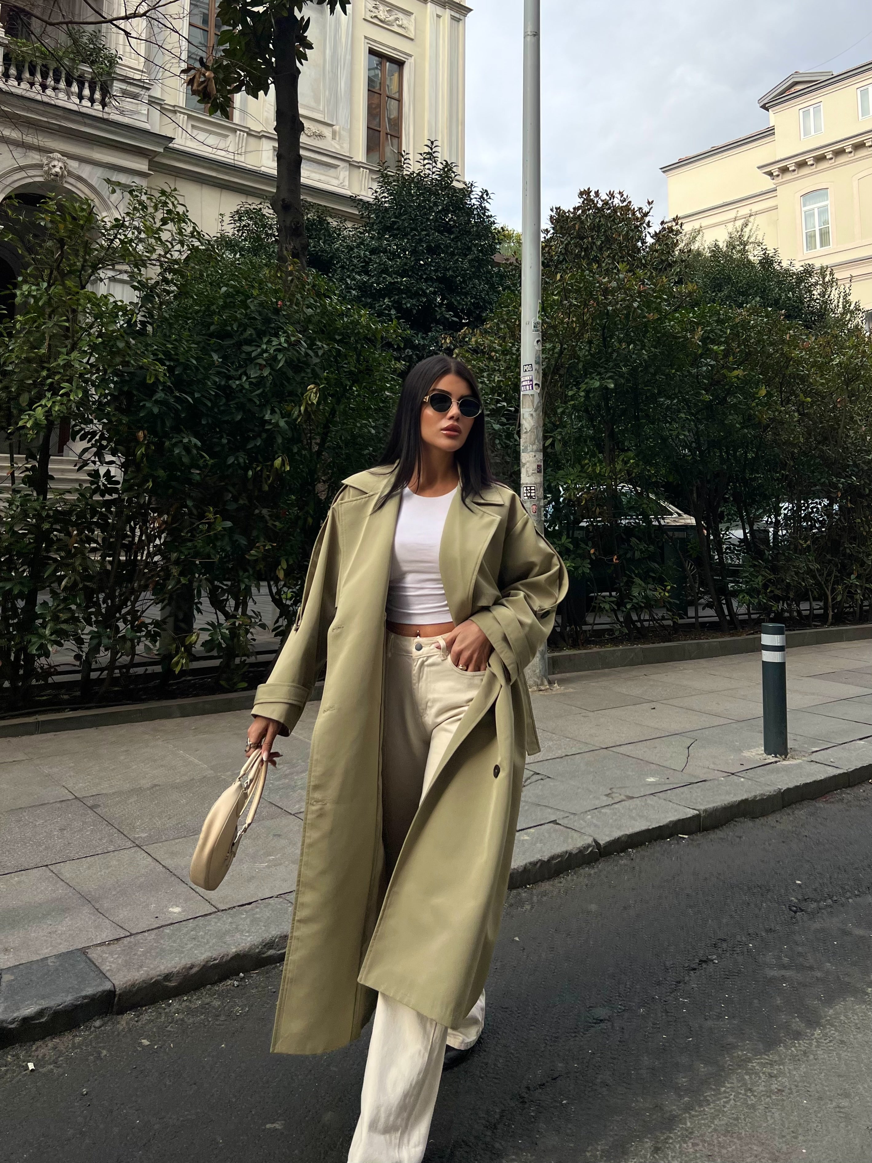 Долг Мантил