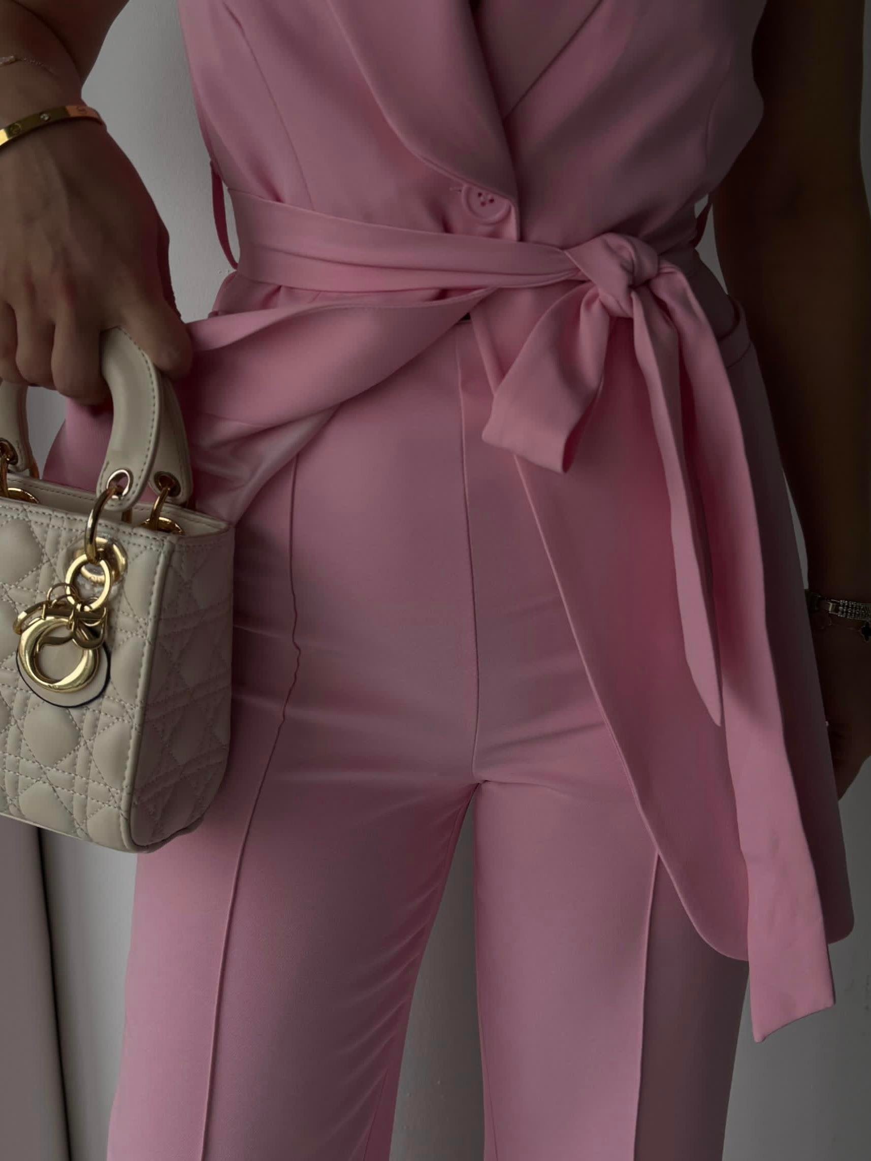 Елек Пантолони Со Врвка