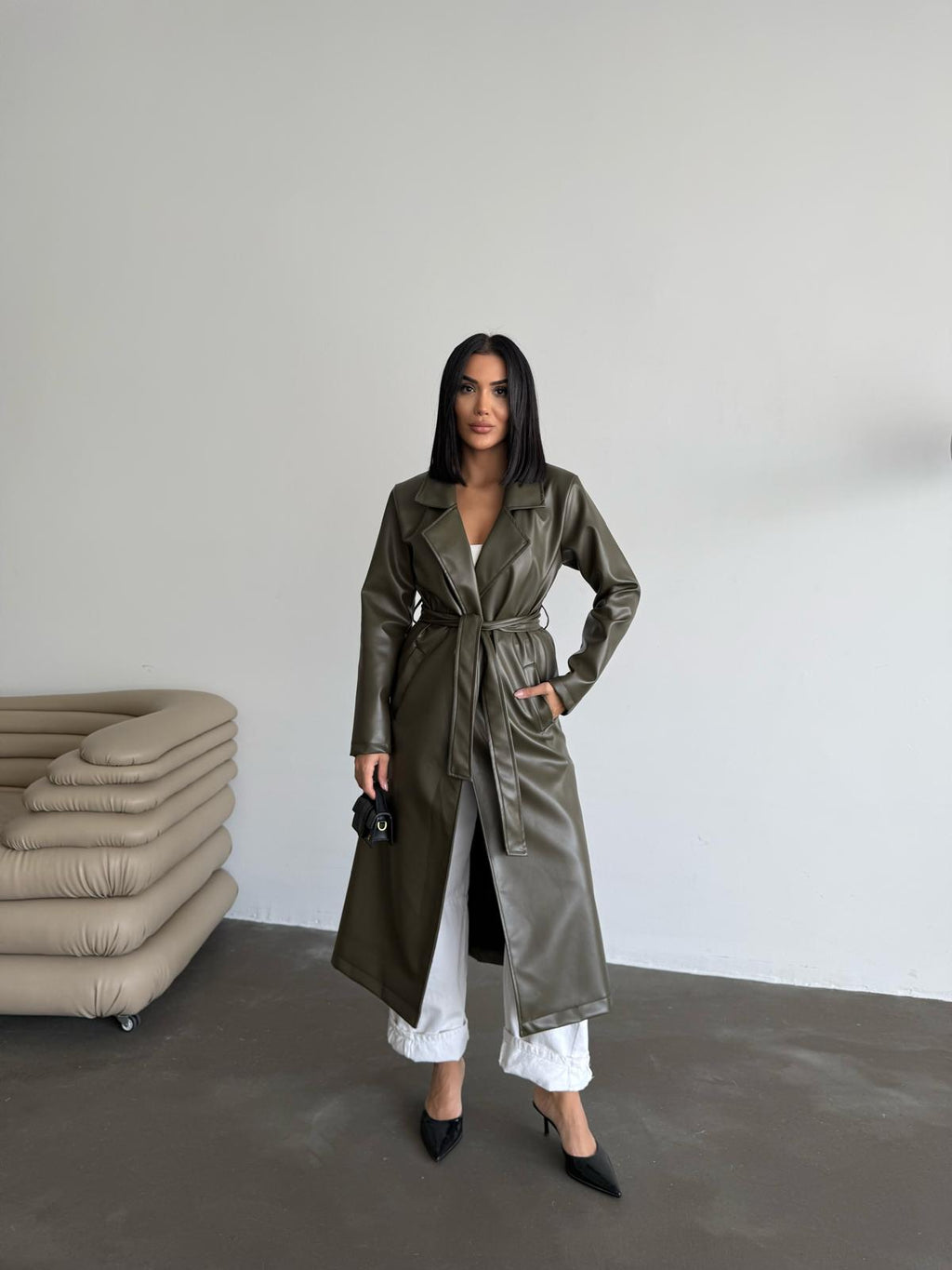 Кожен мантил