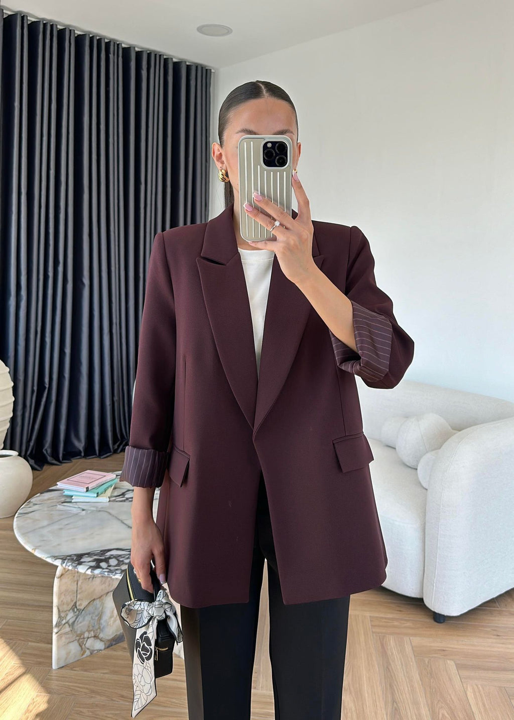 Сако Со Постава