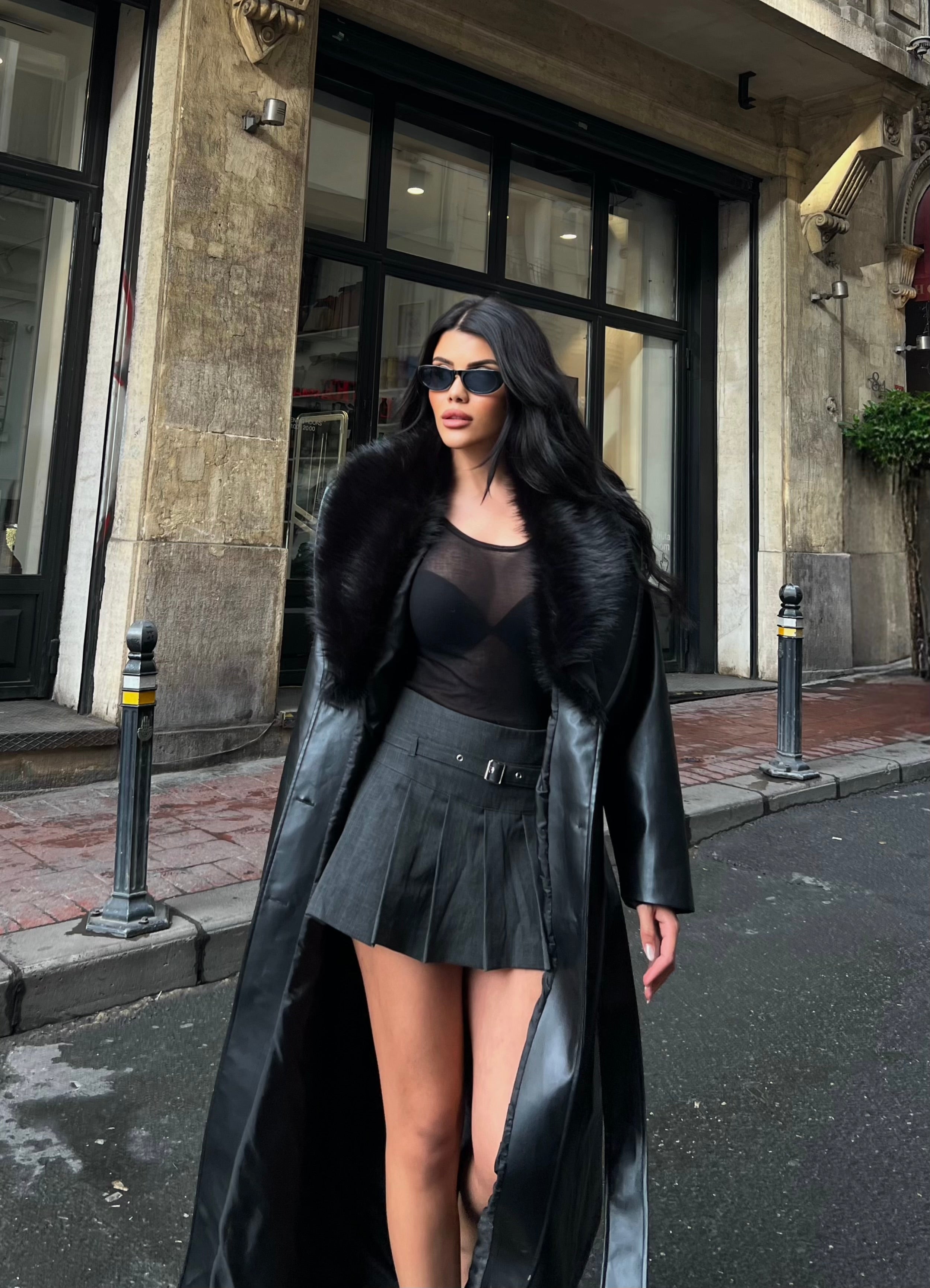 Премиум кожен мантил