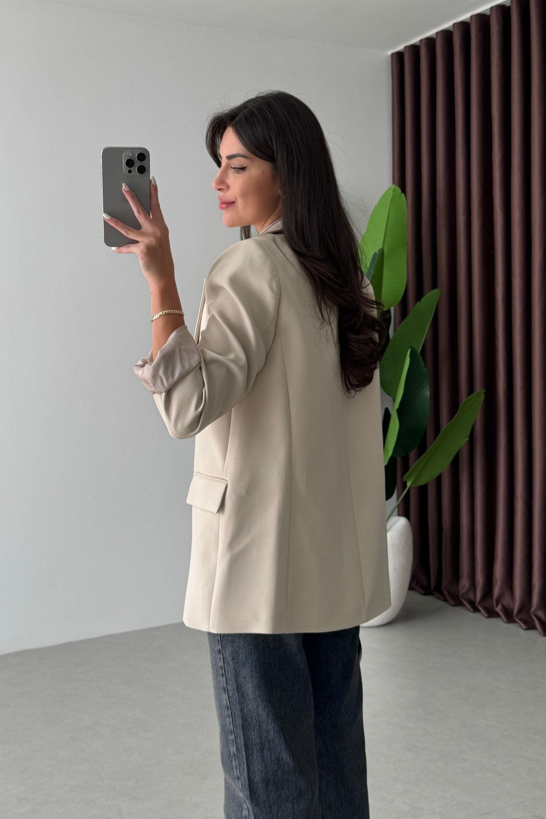 Сако Со Постава