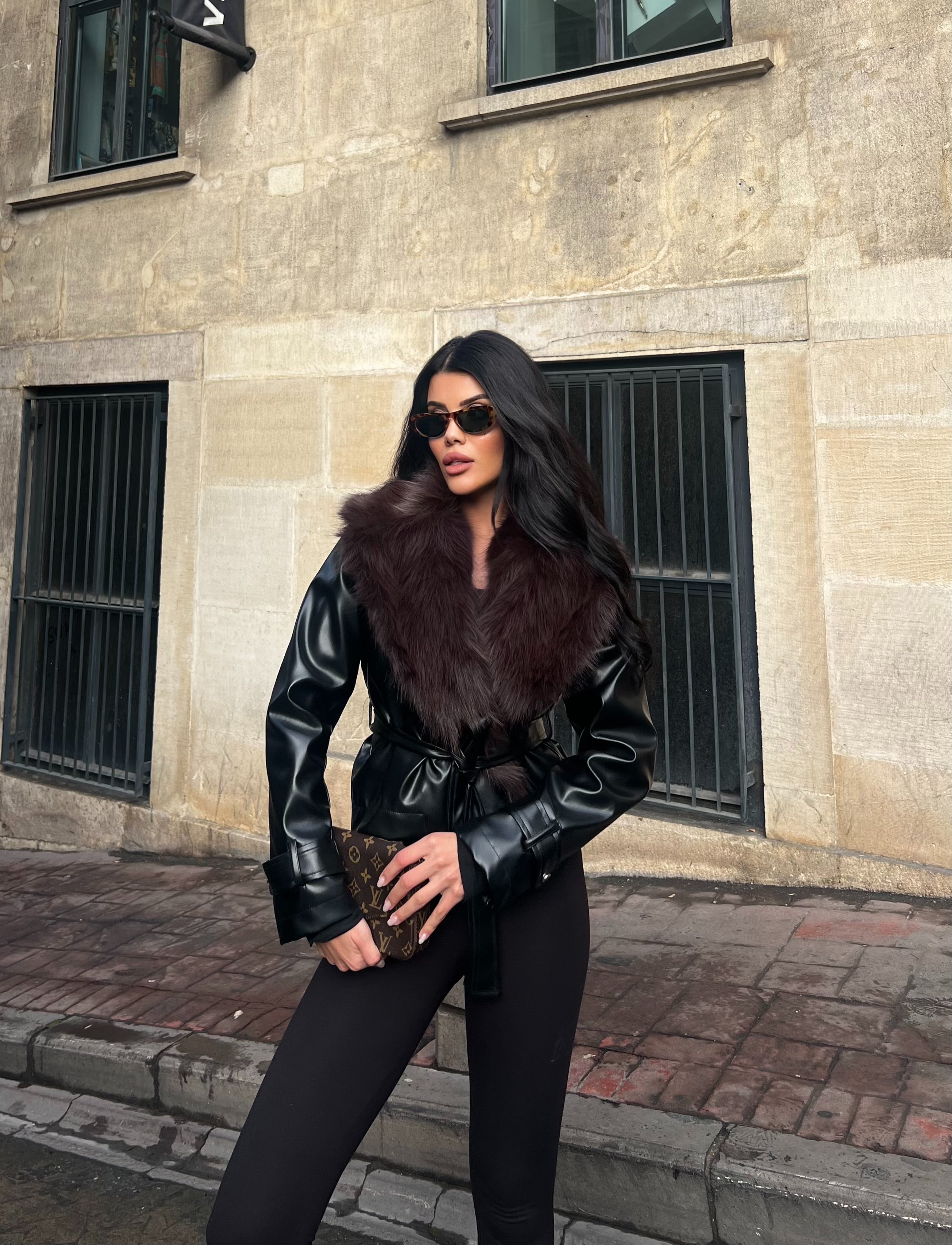 Кожна јакна крзно