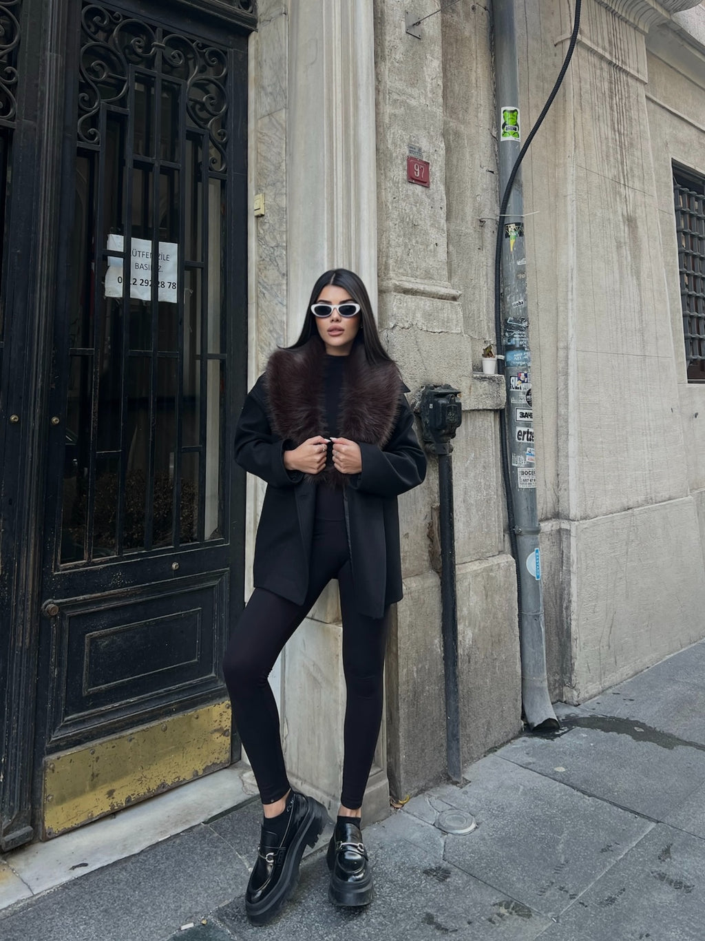 Елегант Капут со Крзнена