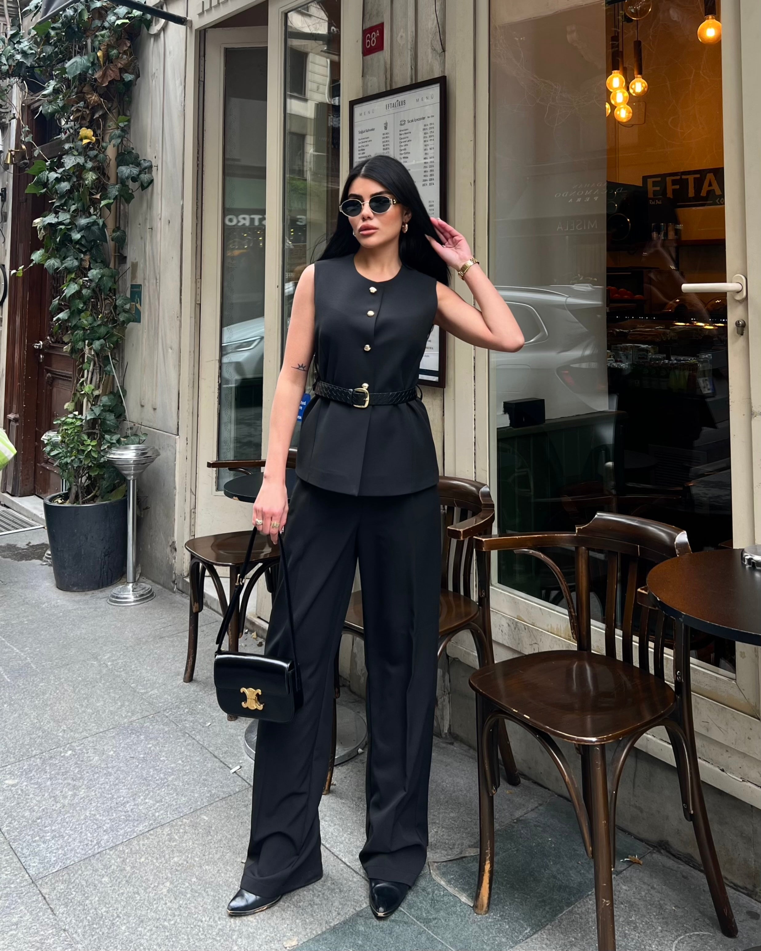 Елегантен Комплет Со Каиш