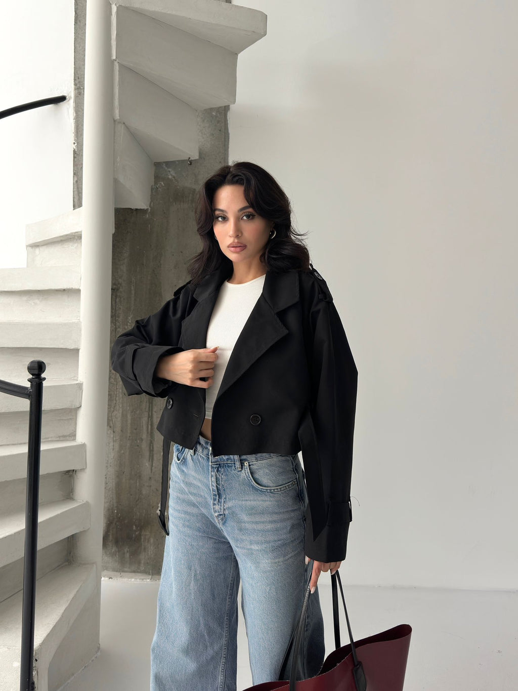 Краток мантил со врзување