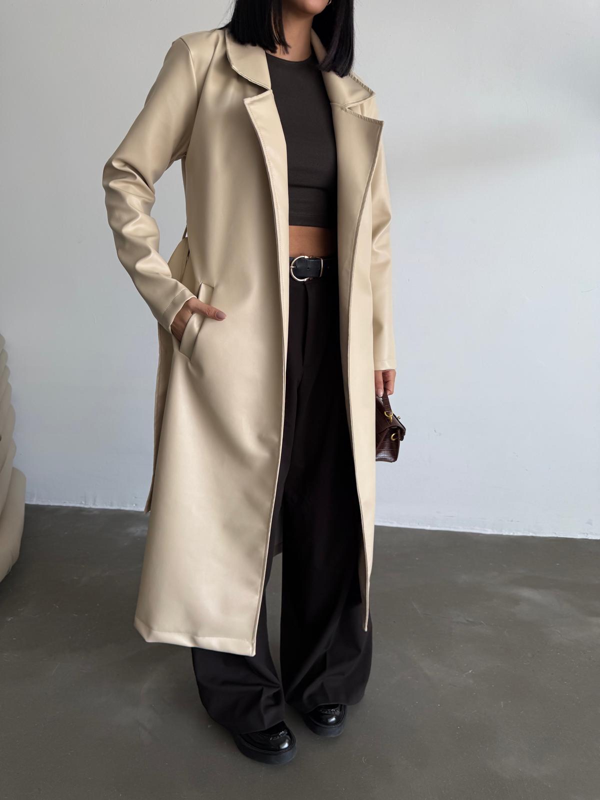 Кожен мантил