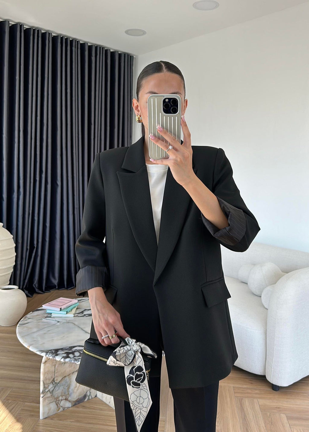 Сако Со Постава