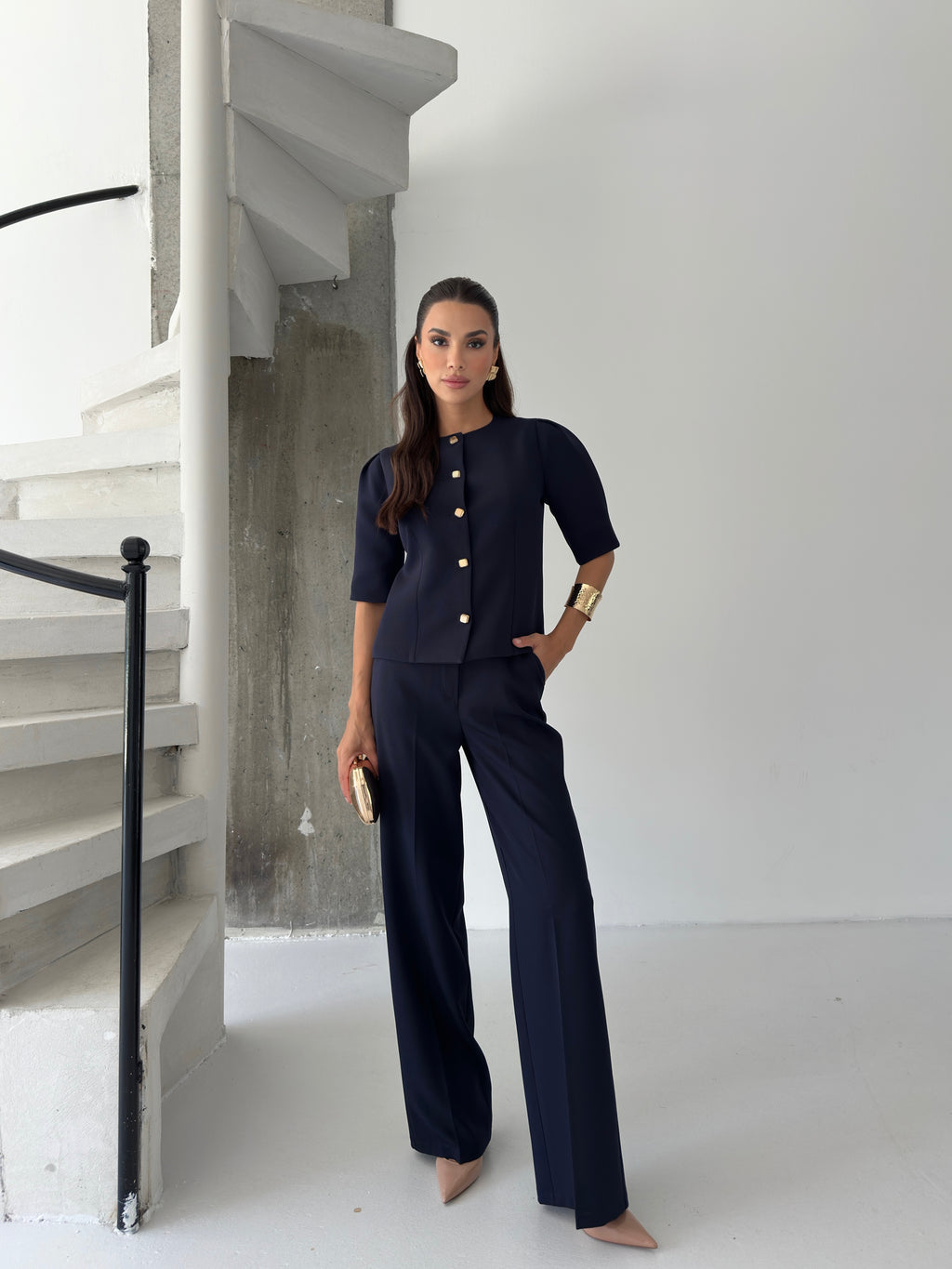 Премиум Комплет Со Златни Копчиња