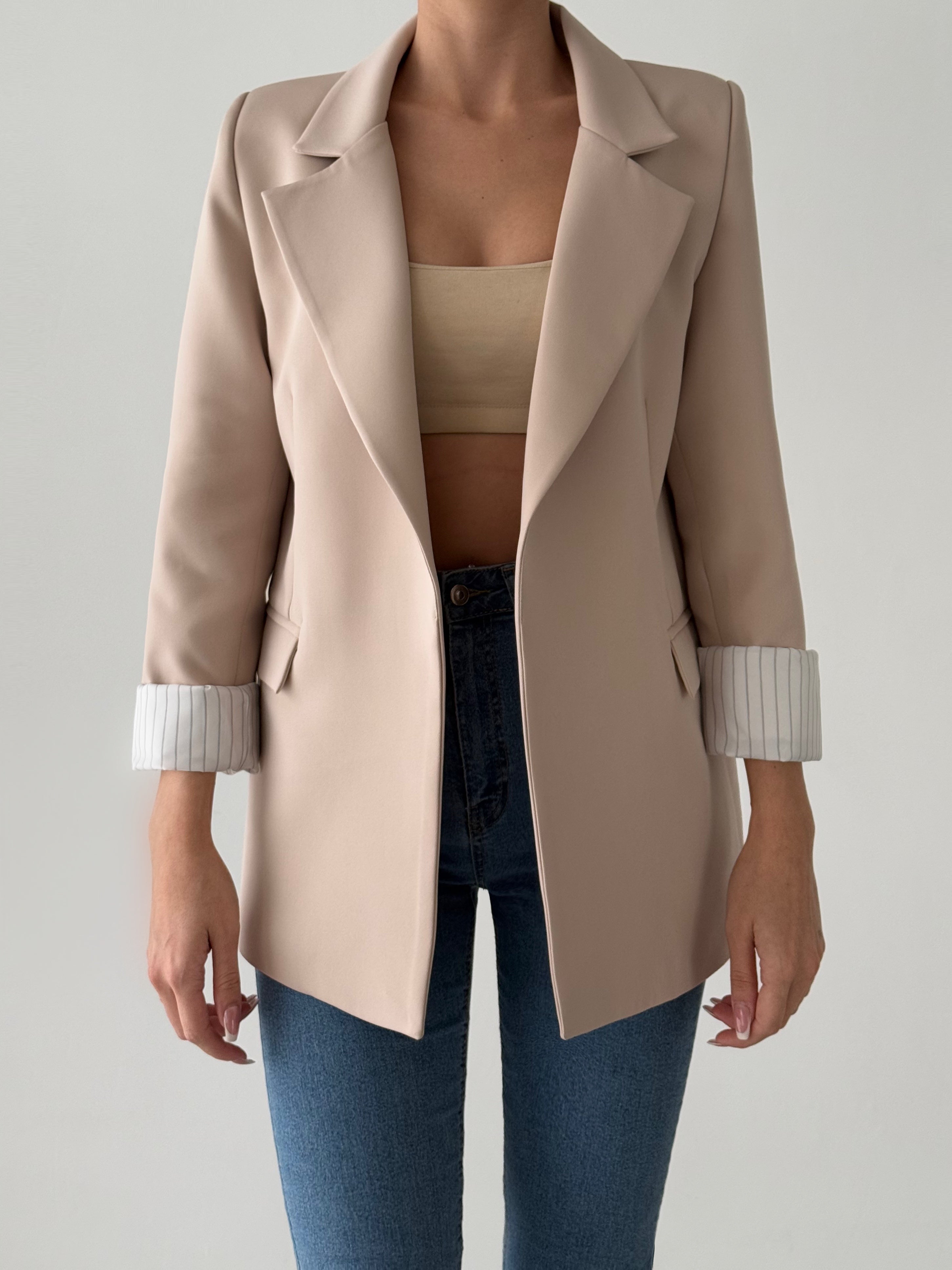 Сако Со Постава