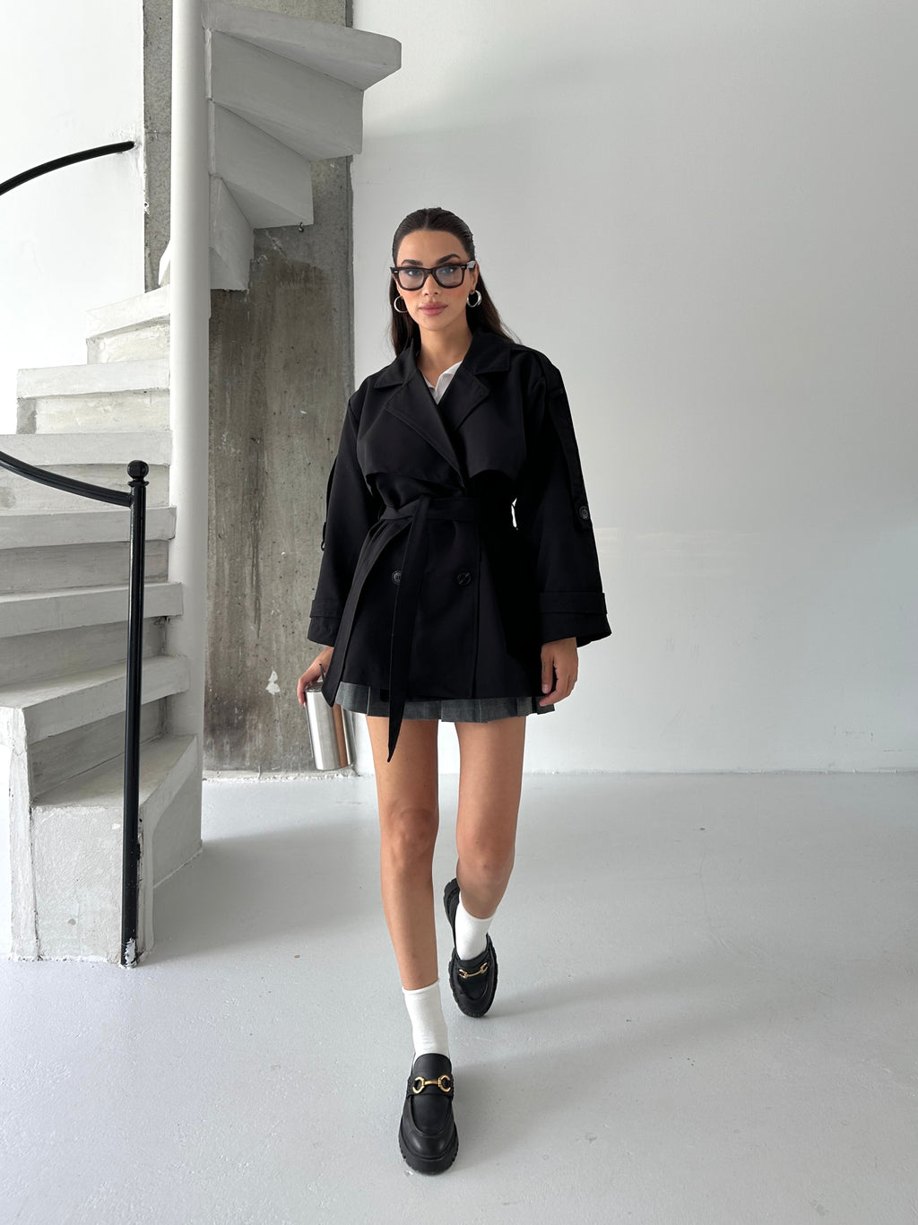 Мантил Со Постава