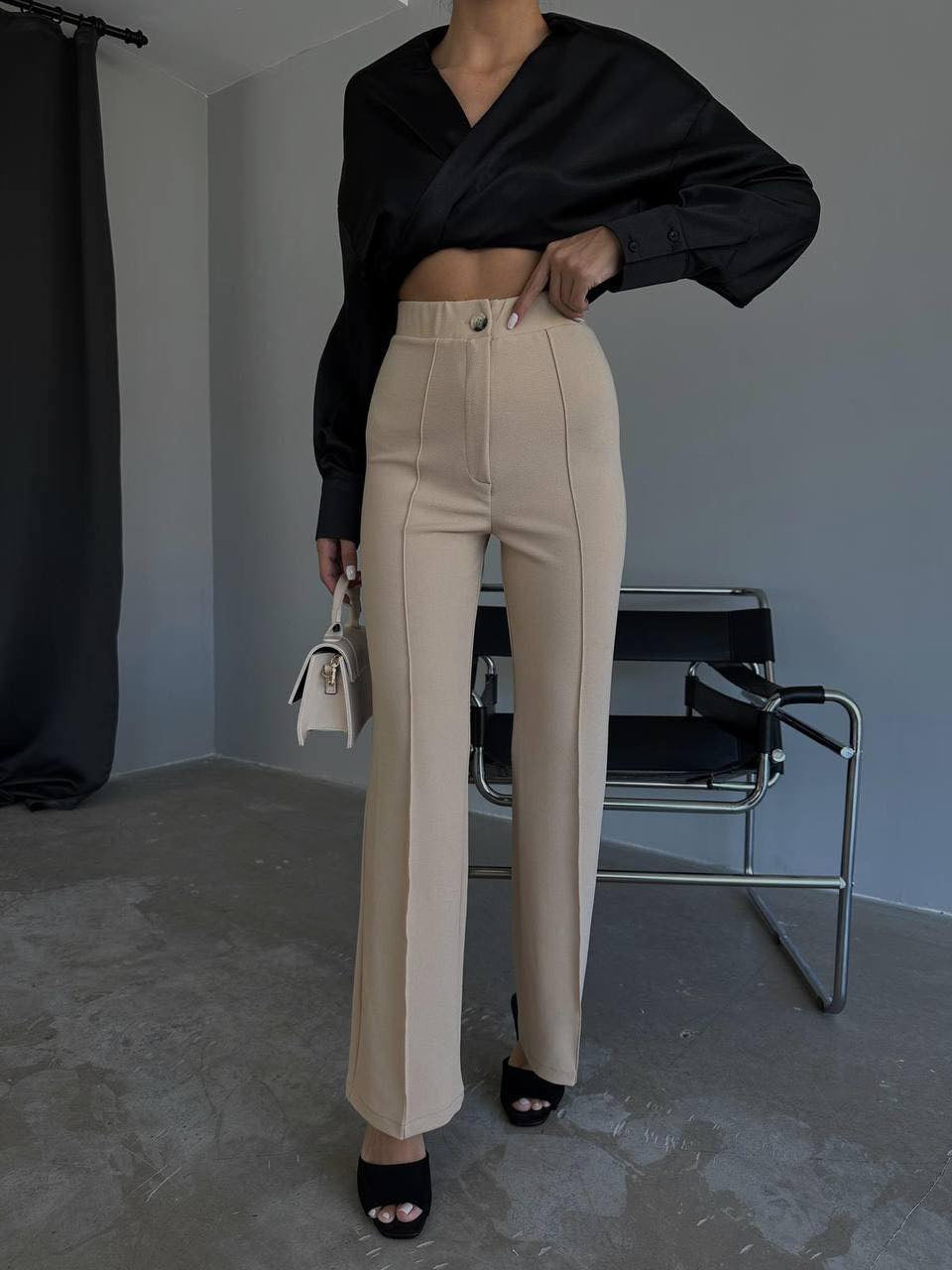 Пантолони Со Повеќе Ликра