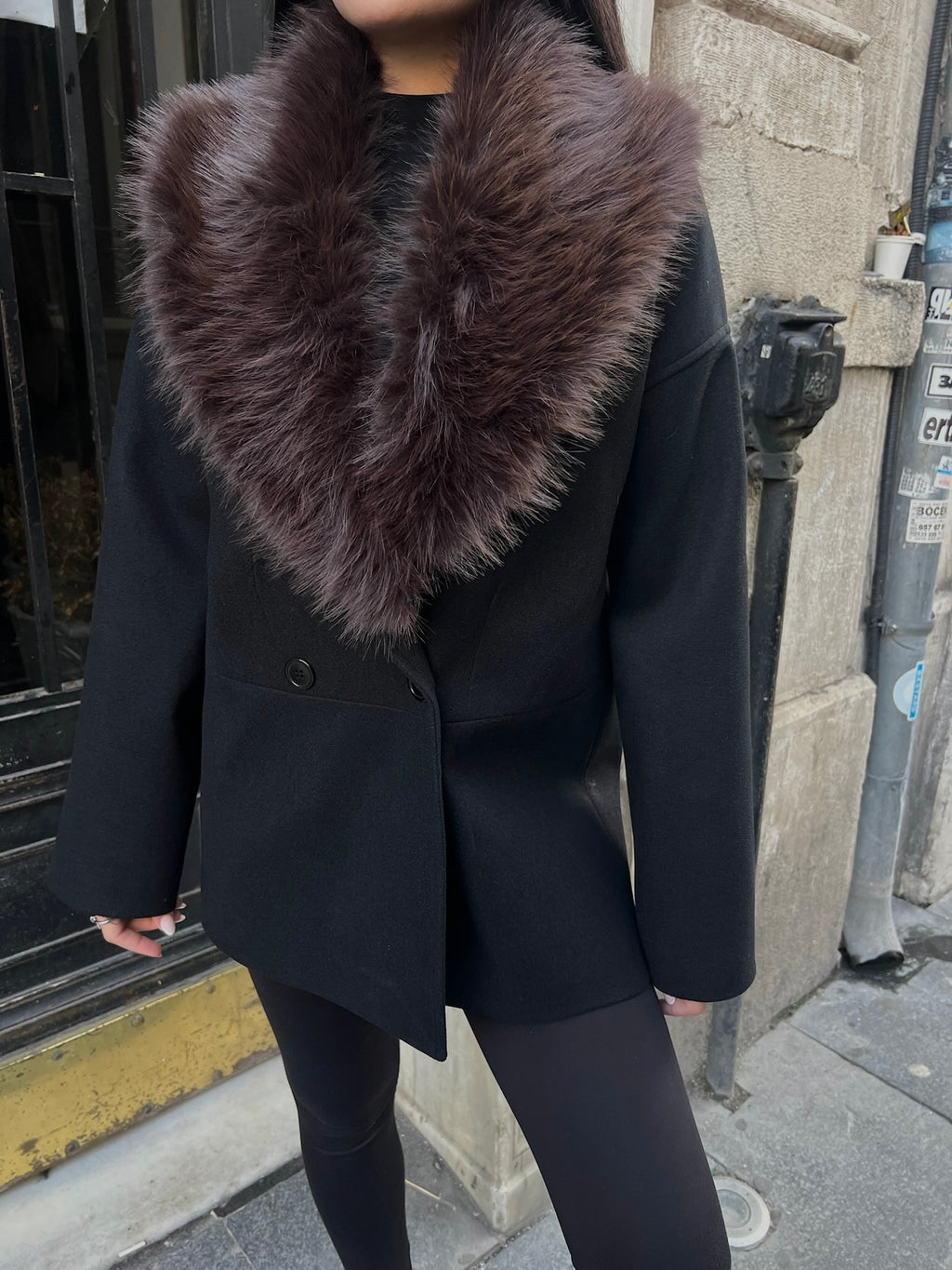 Елегант Капут со Крзнена