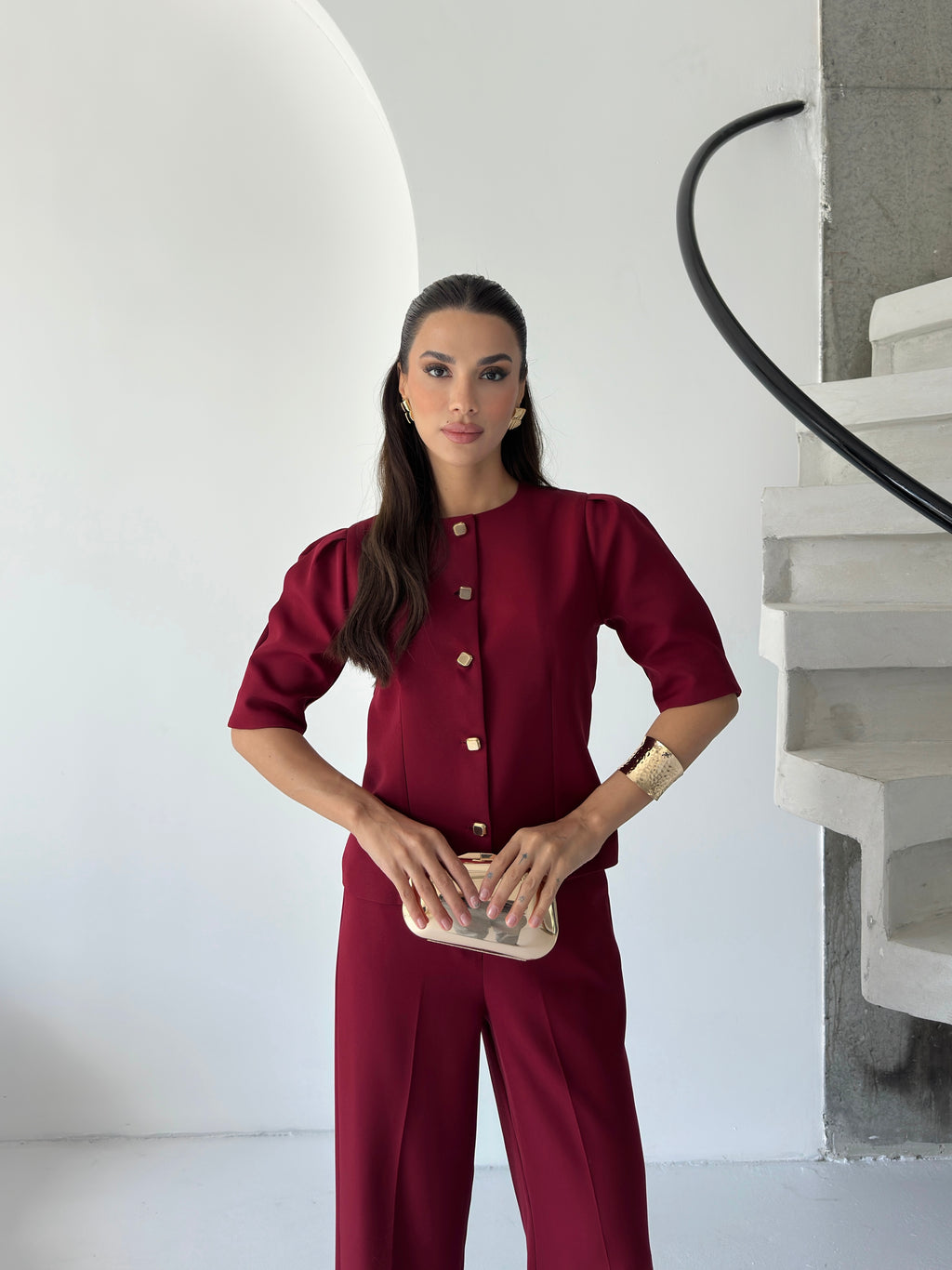 Премиум Комплет Со Златни Копчиња