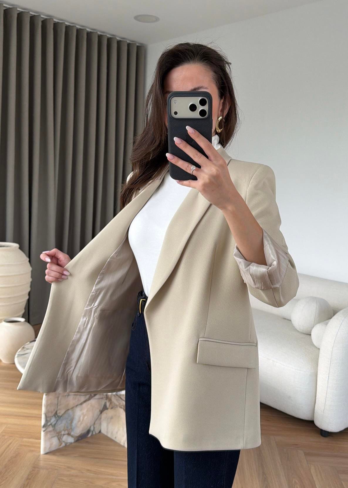 Сако Со Постава