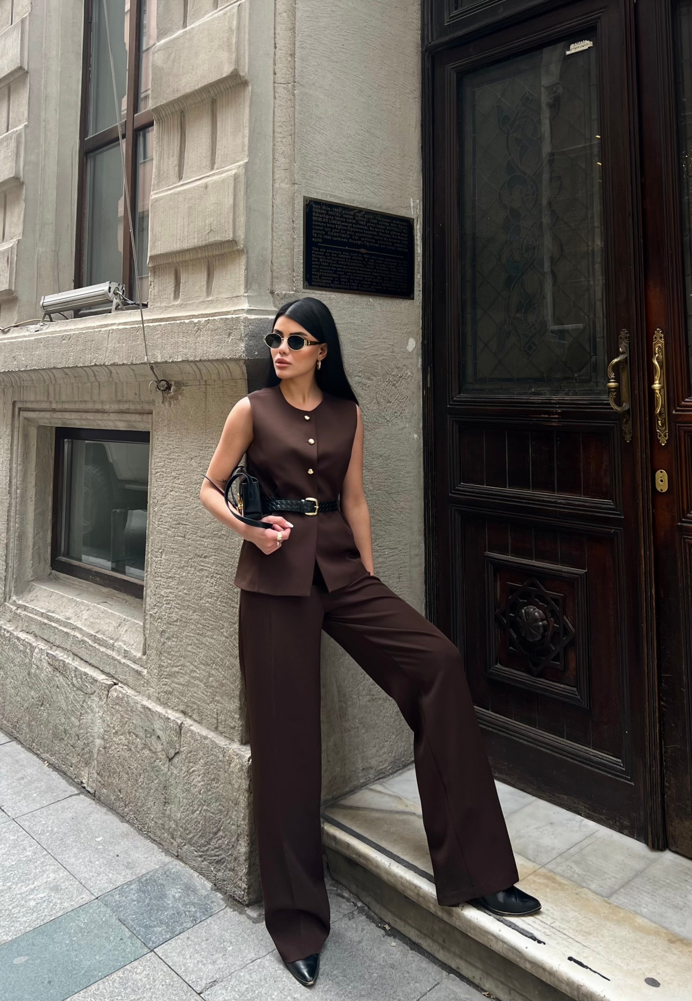 Елегантен Комплет Со Каиш