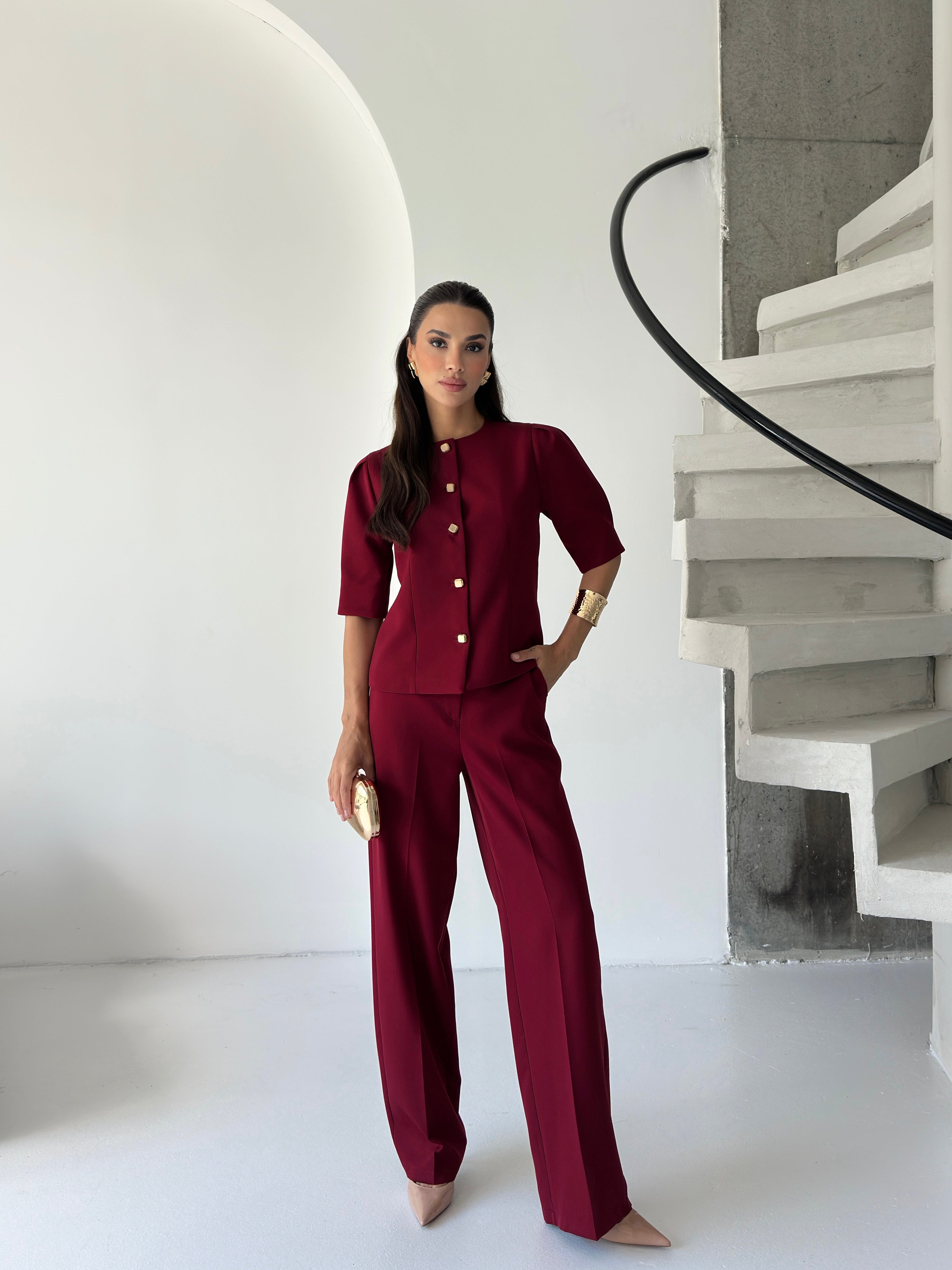 Премиум Комплет Со Златни Копчиња