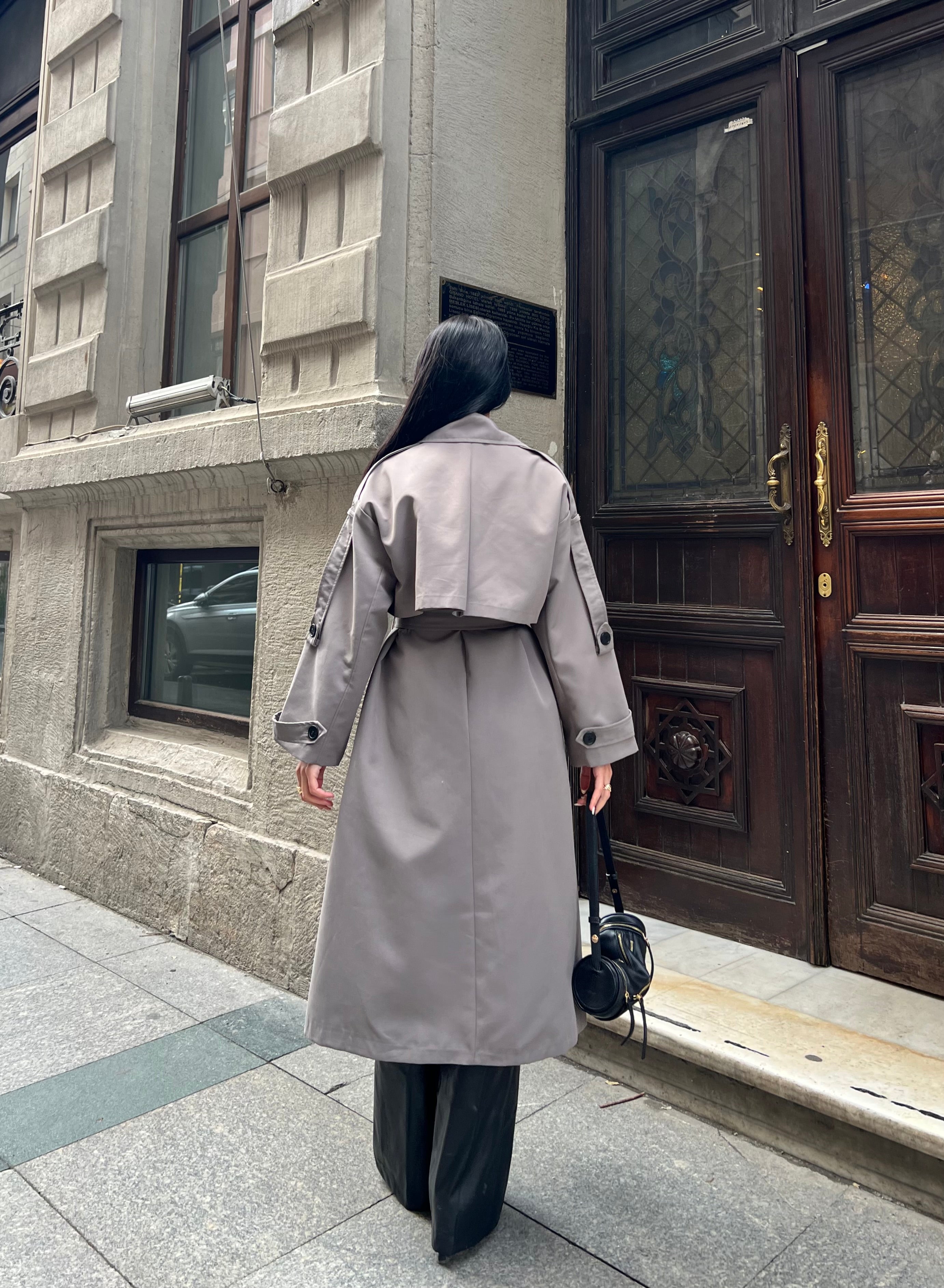 Долг Мантил