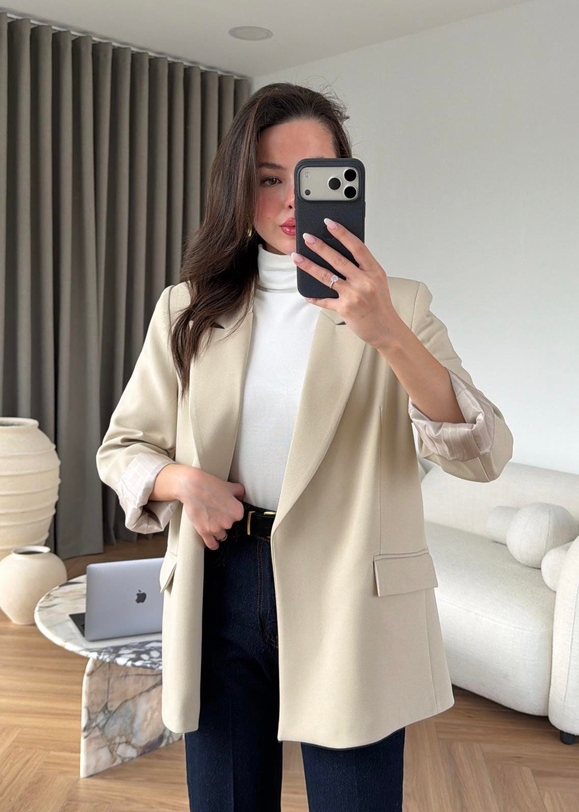 Сако Со Постава