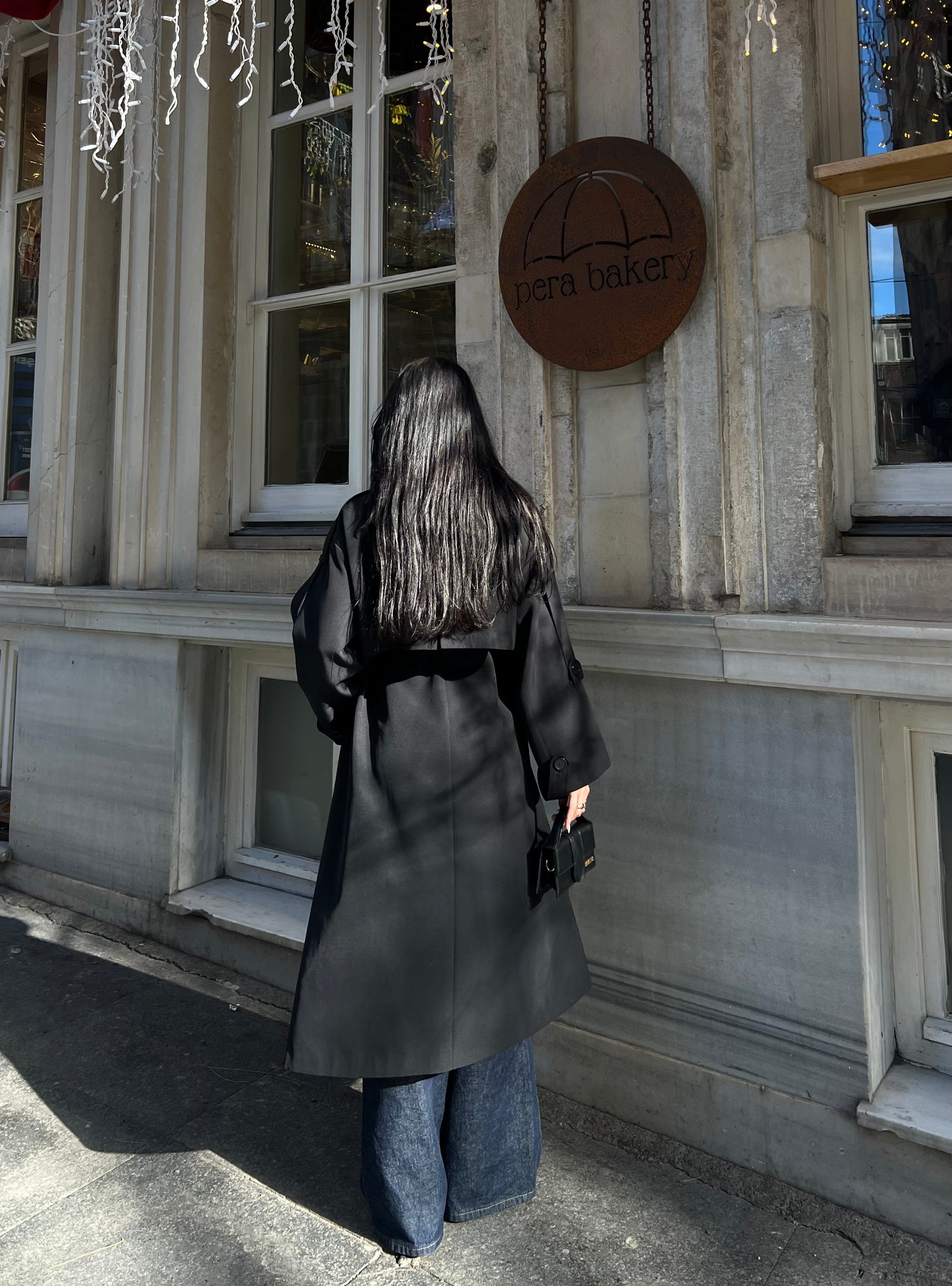 Долг Мантил