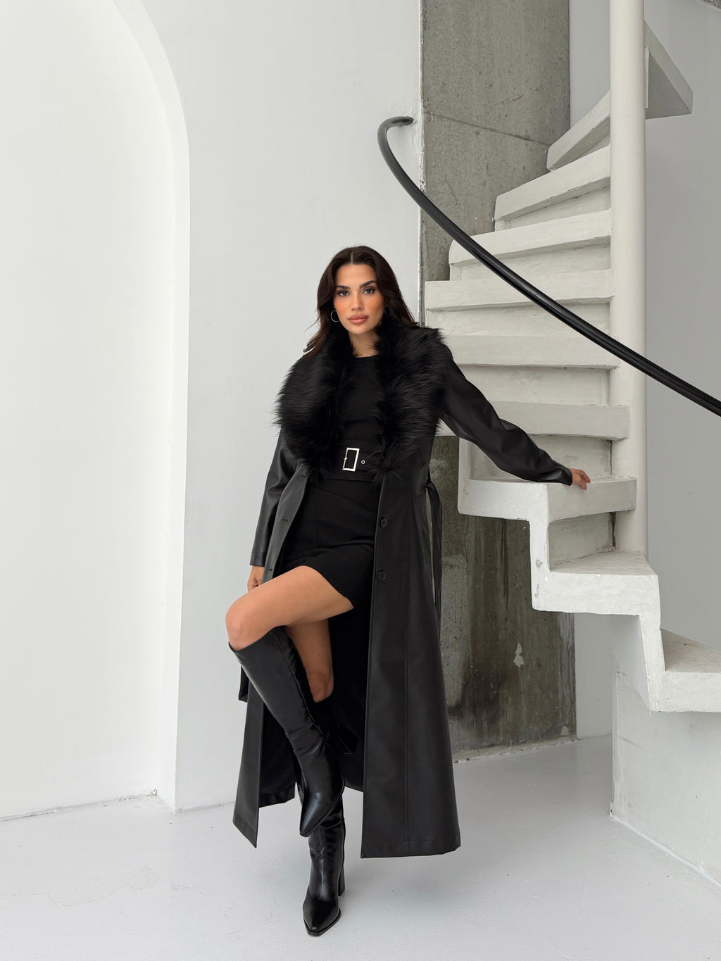 Премиум кожен мантил