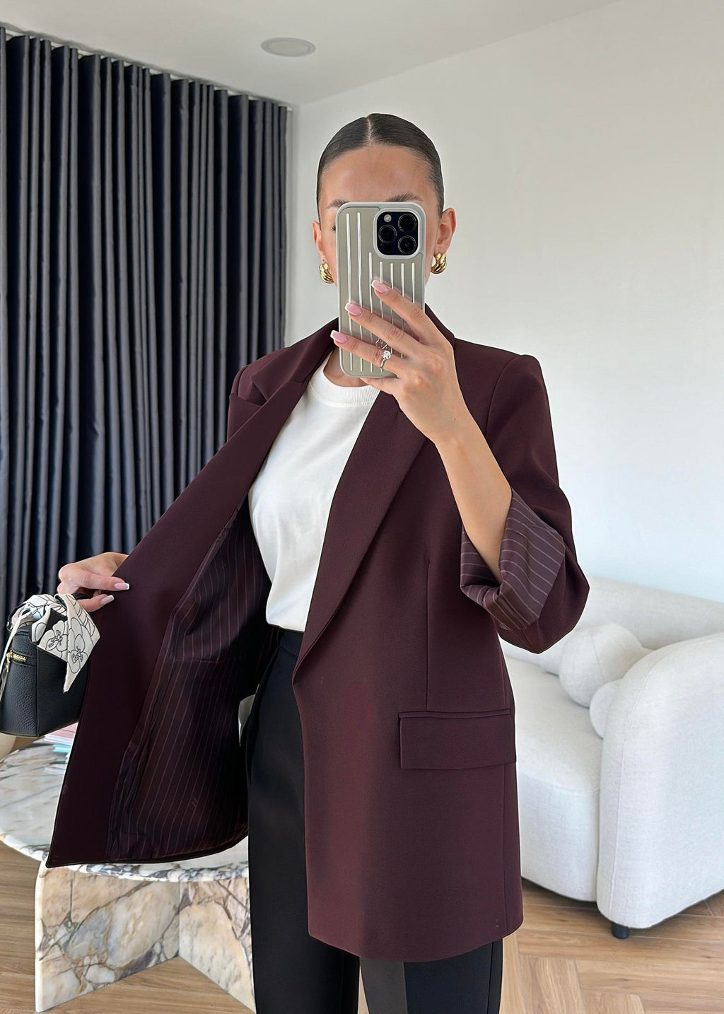 Сако Со Постава