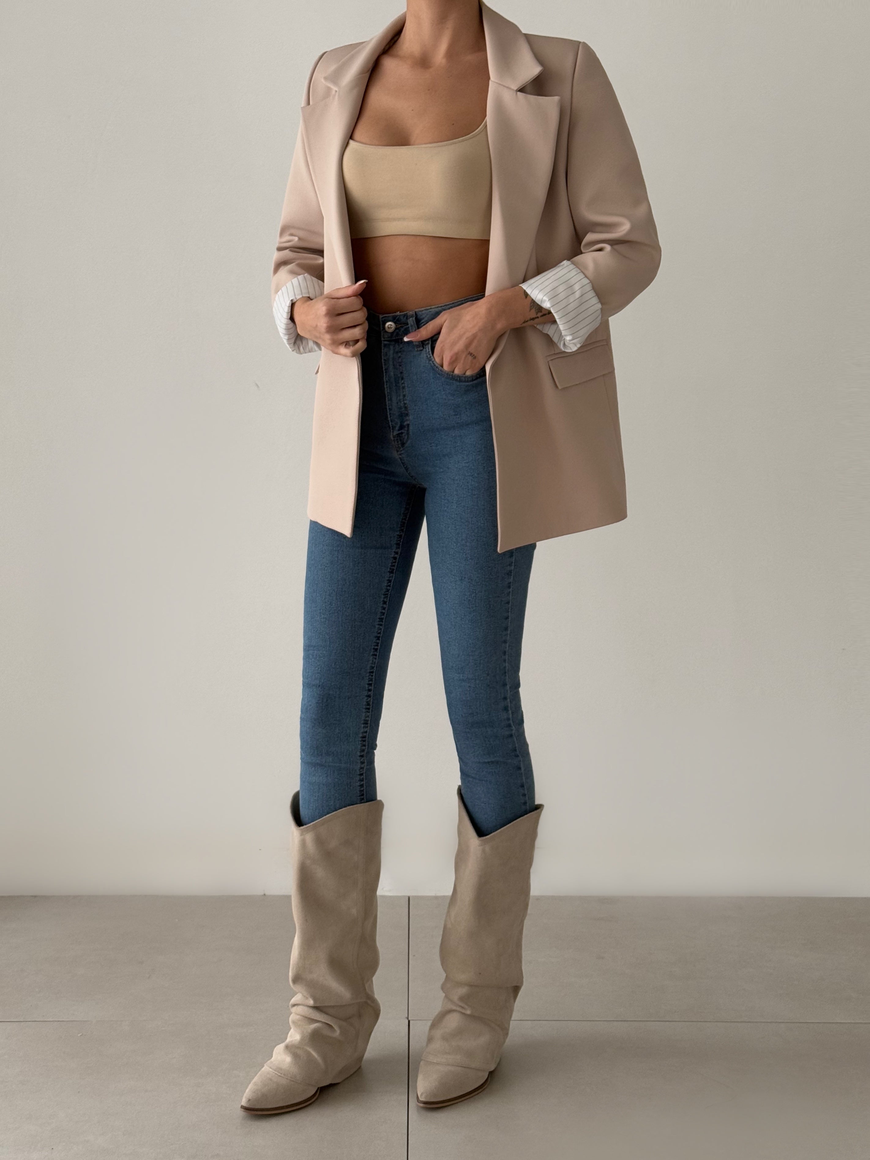 Сако Со Постава