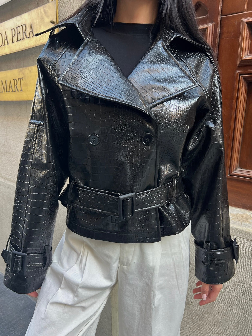 Елегантна Кроко Кожна Јакна