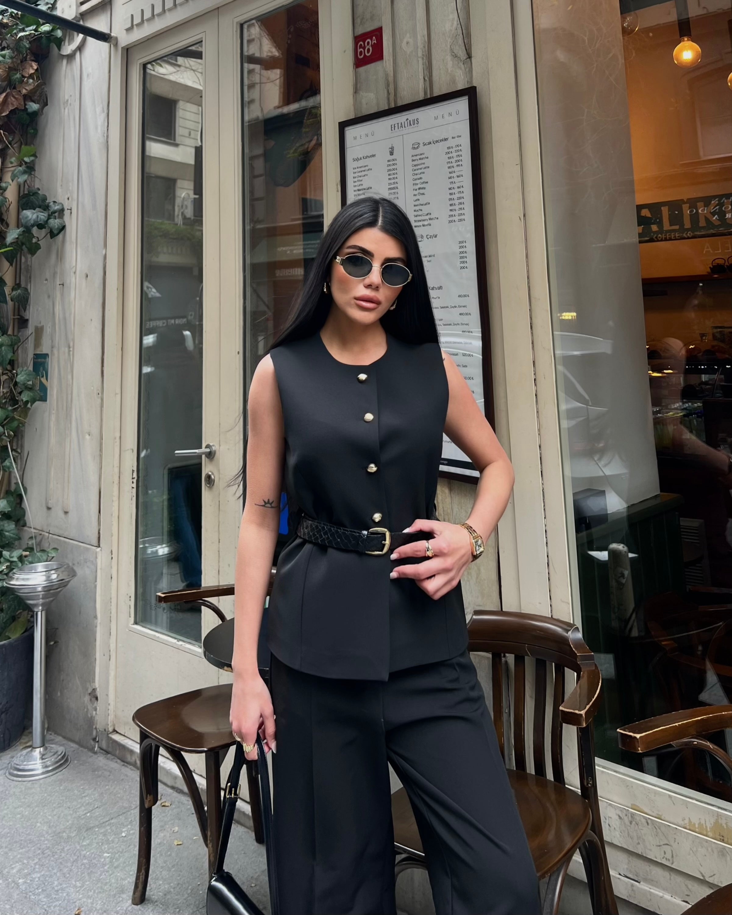 Елегантен Комплет Со Каиш