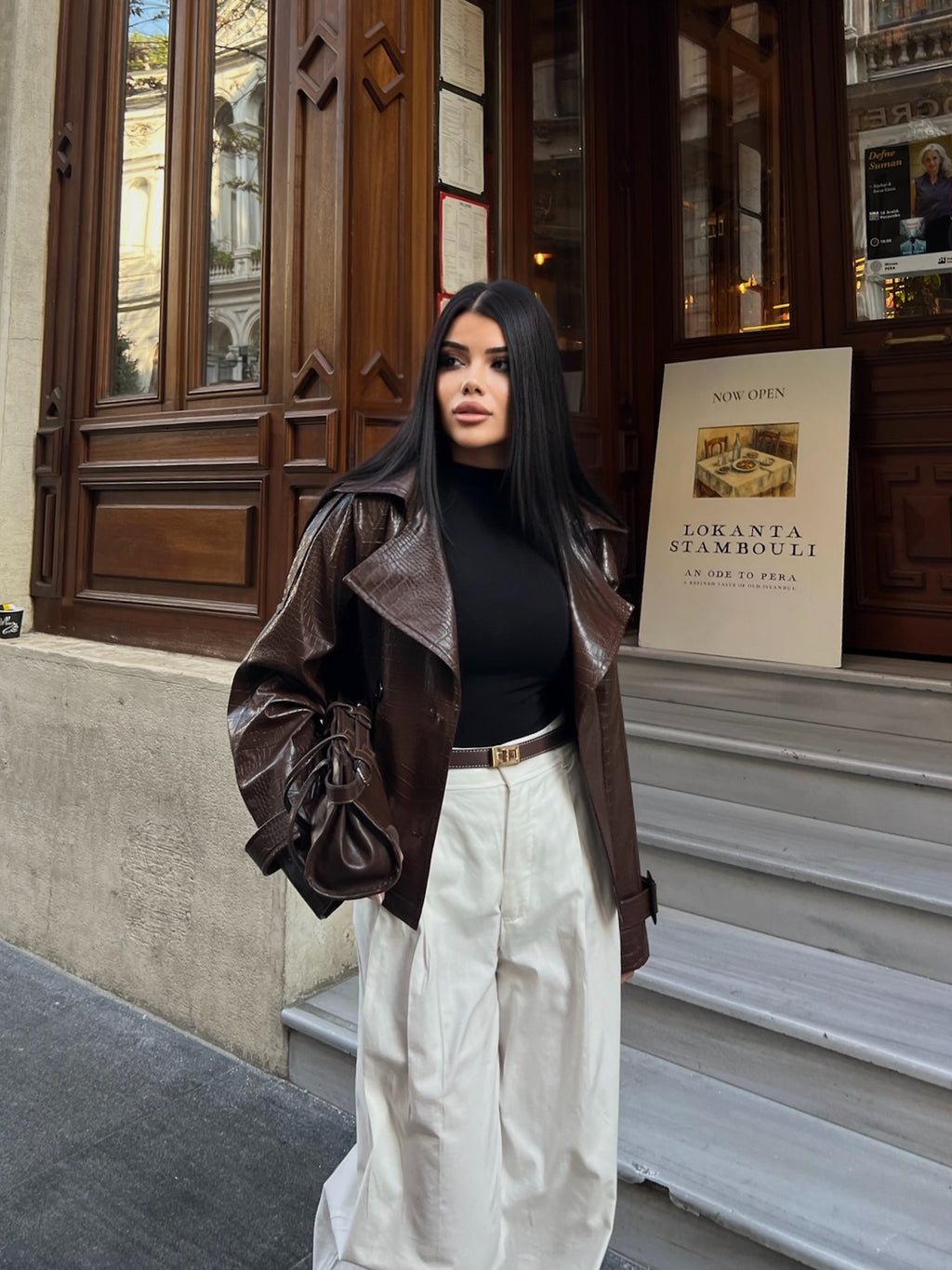 Елегантна Кроко Кожна Јакна