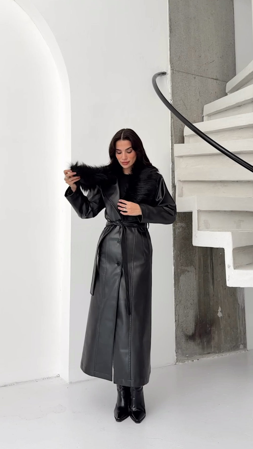 Премиум кожен мантил