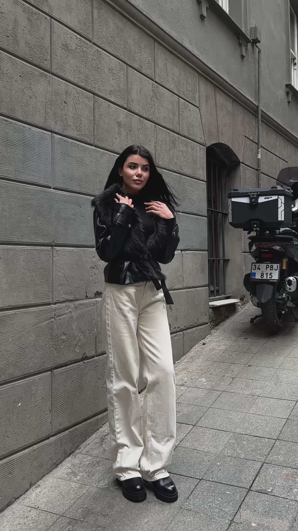 Кожна јакна крзно