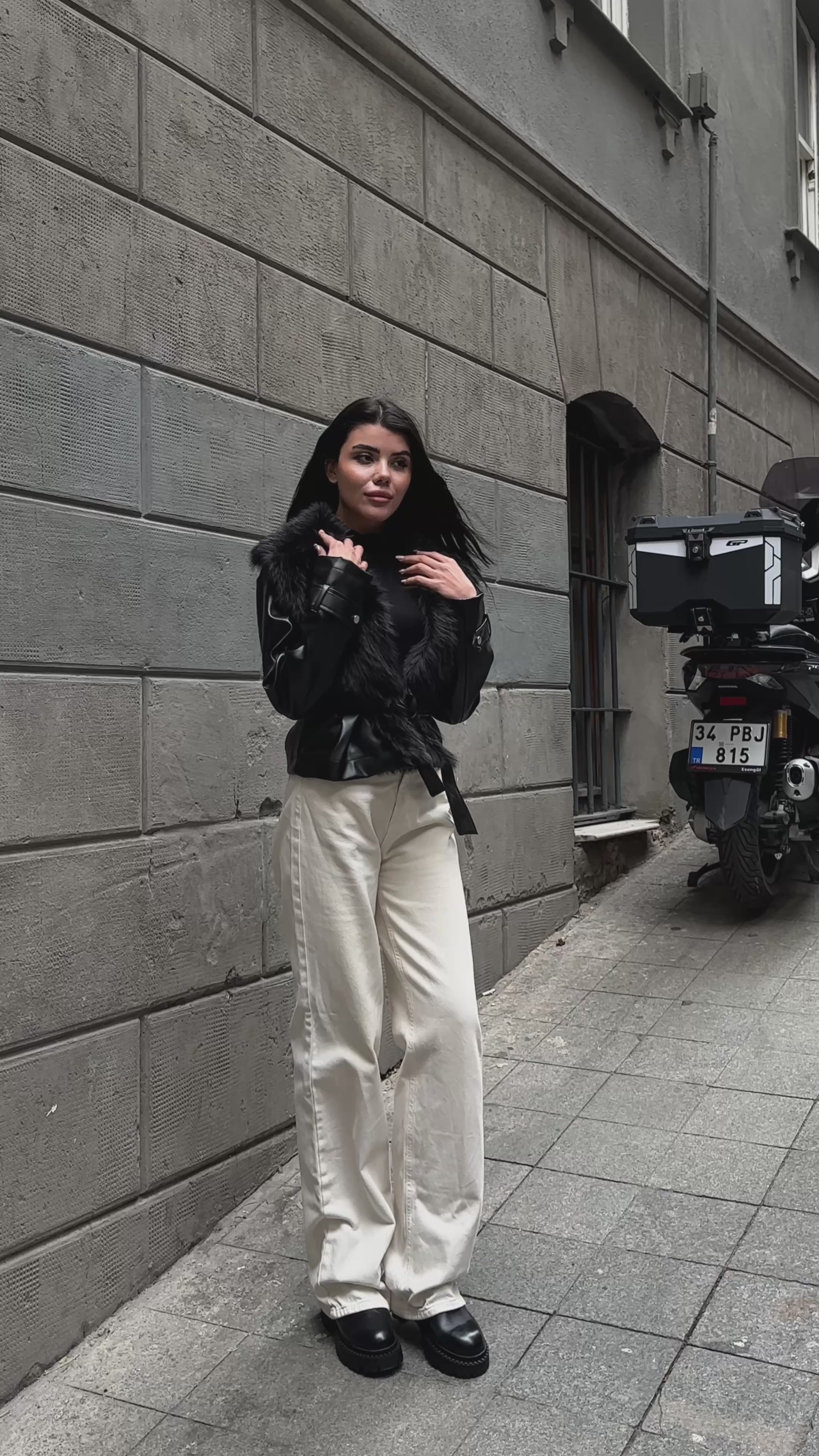 Кожна јакна крзно